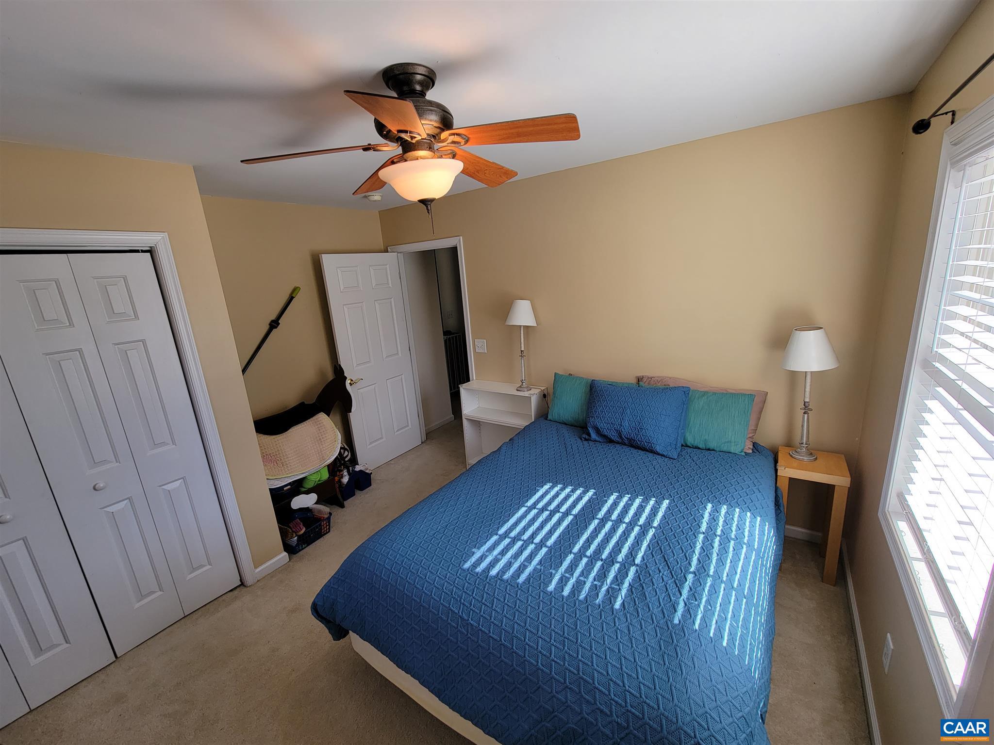 BURNET COMMONS - Residential Lease