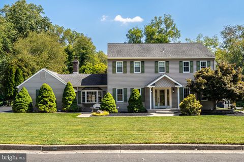 178 BUCKSHIRE DRIVE SOUTHAMPTON PA 18966