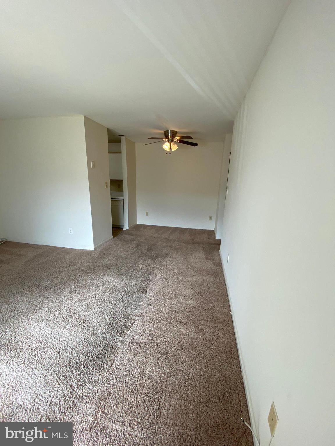 CARRIAGE POINTE AT AQUIA - Residential Lease