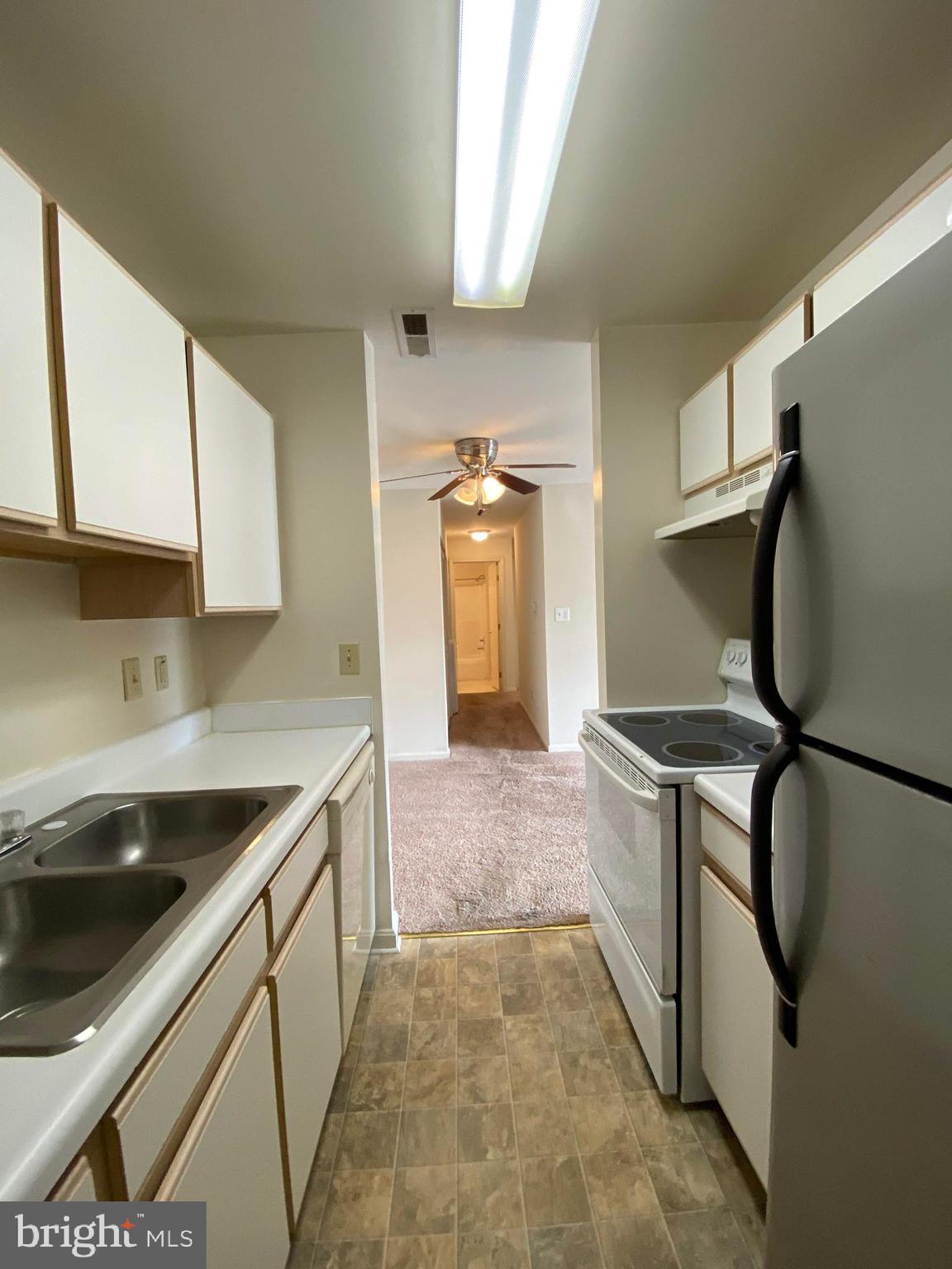 CARRIAGE POINTE AT AQUIA - Residential Lease