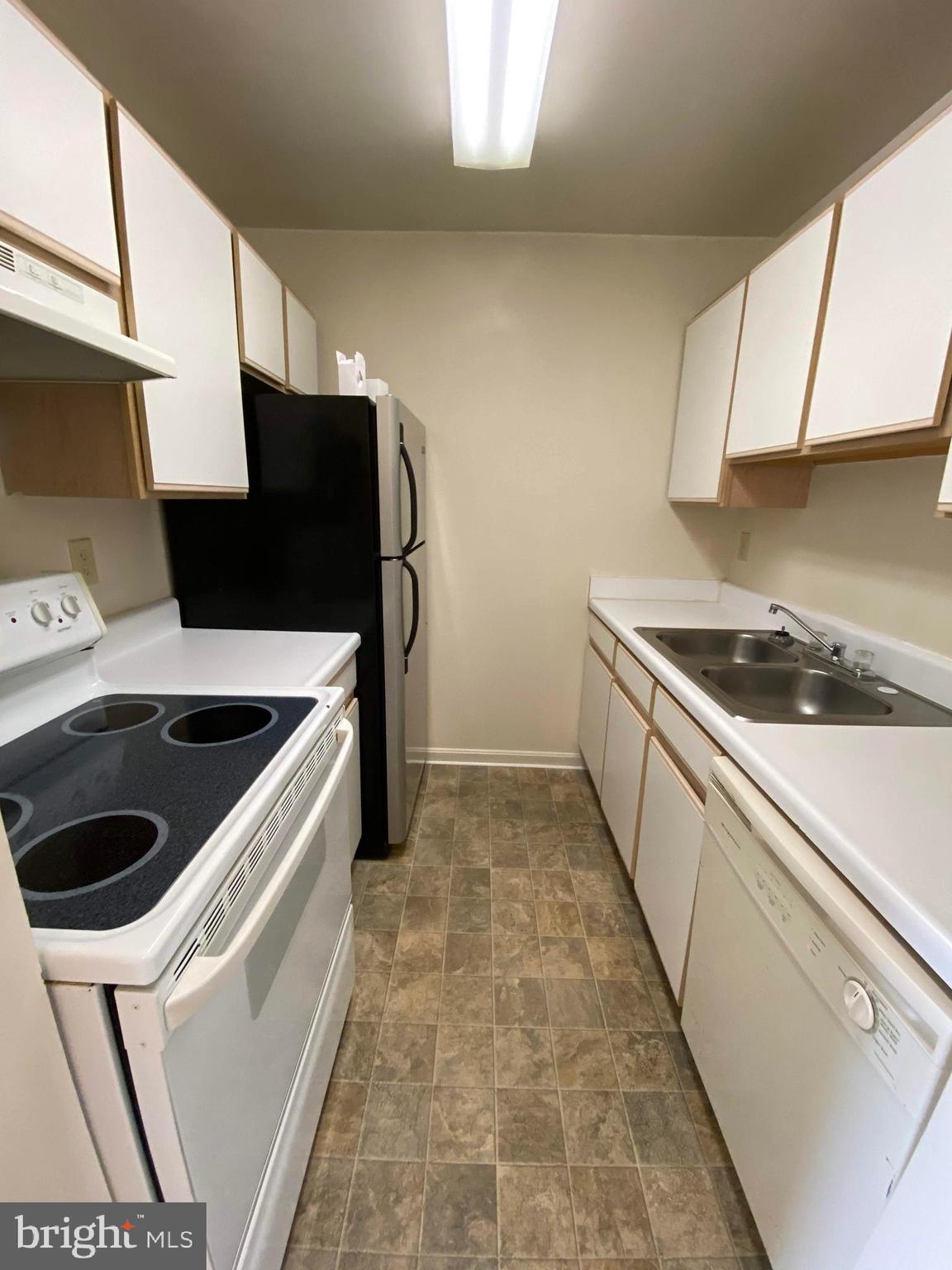 CARRIAGE POINTE AT AQUIA - Residential Lease