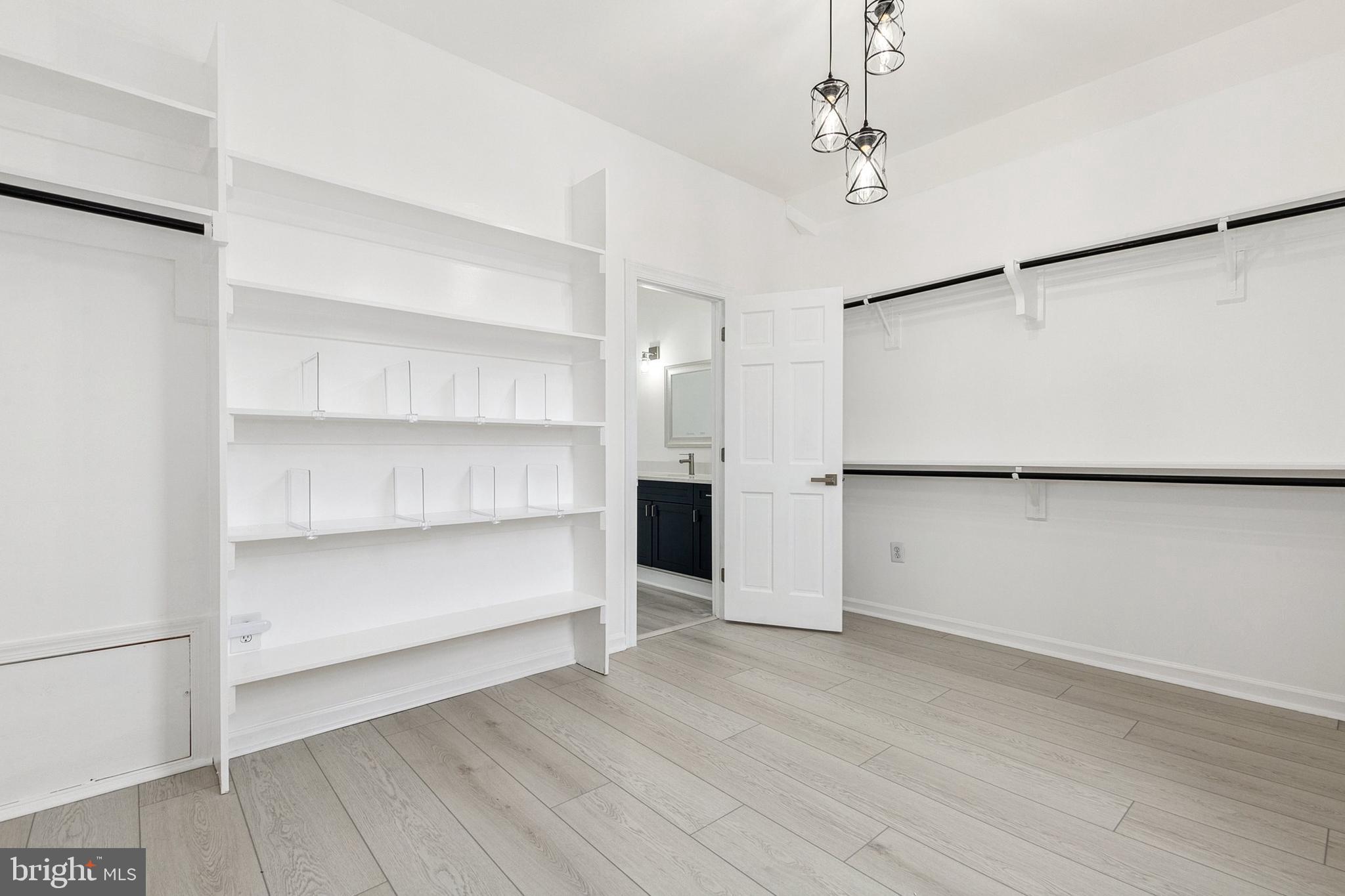 THE PALISADES - Residential