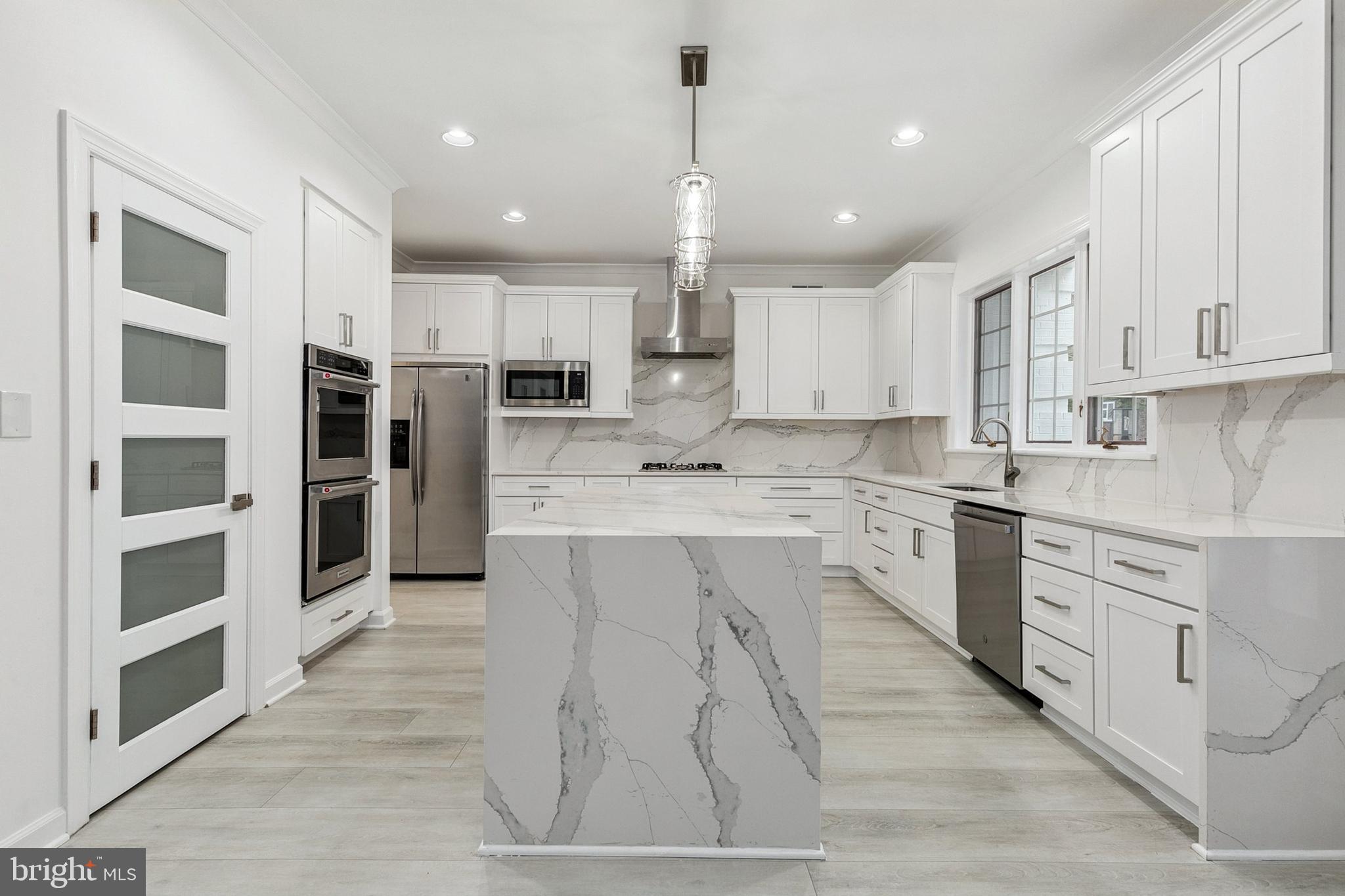 THE PALISADES - Residential