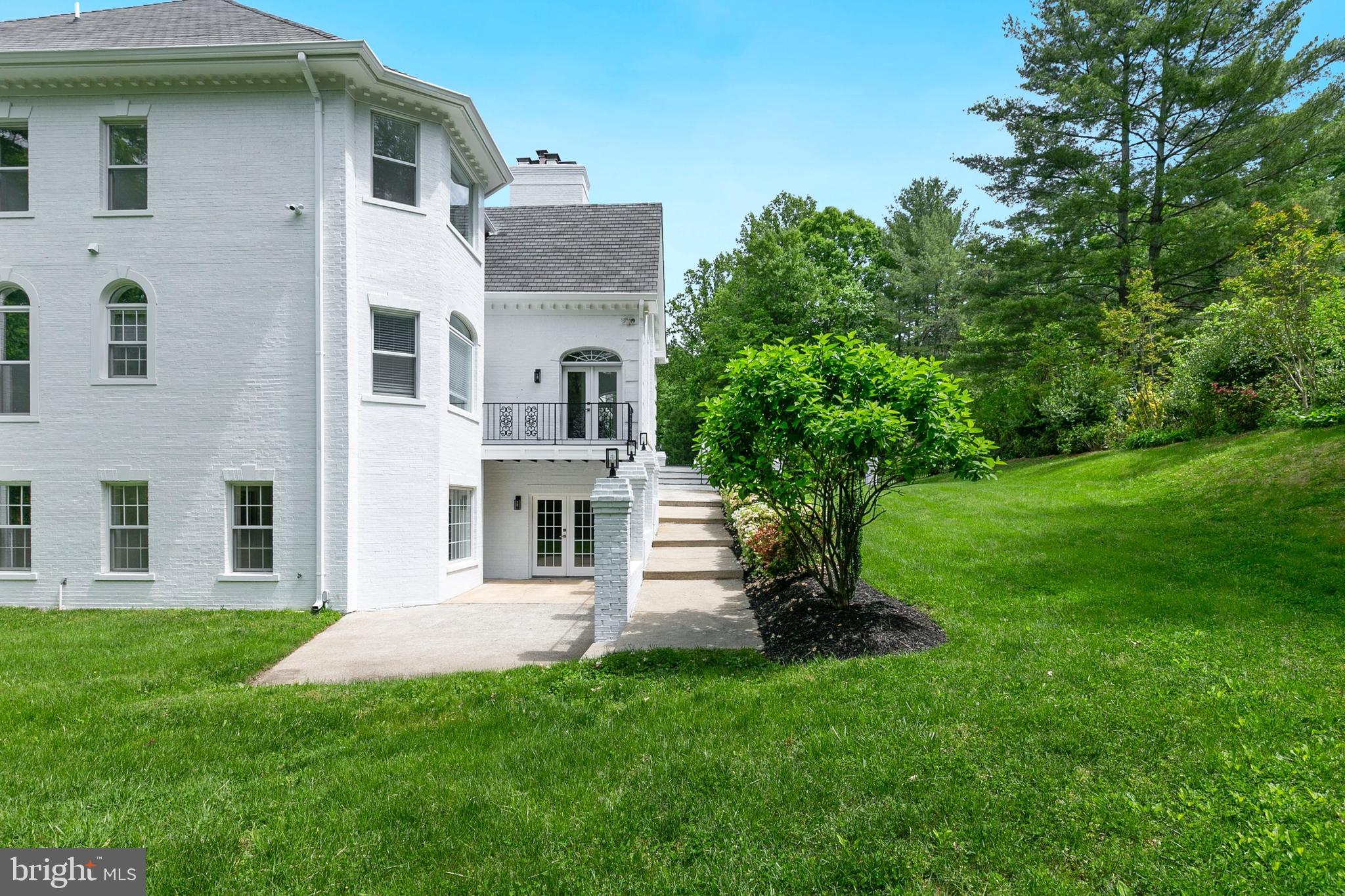 THE PALISADES - Residential