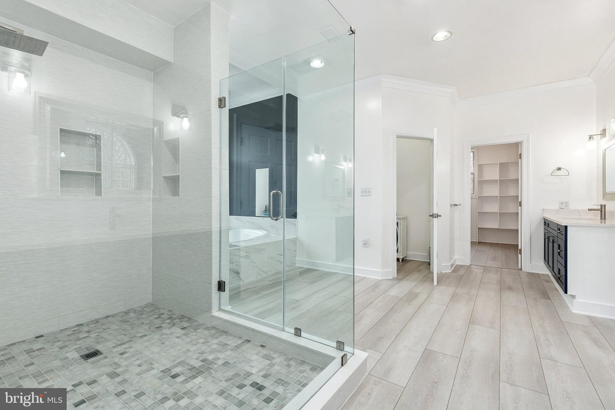 THE PALISADES - Residential