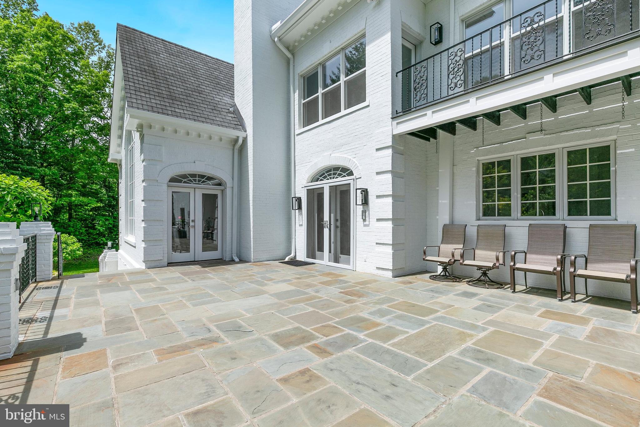 THE PALISADES - Residential