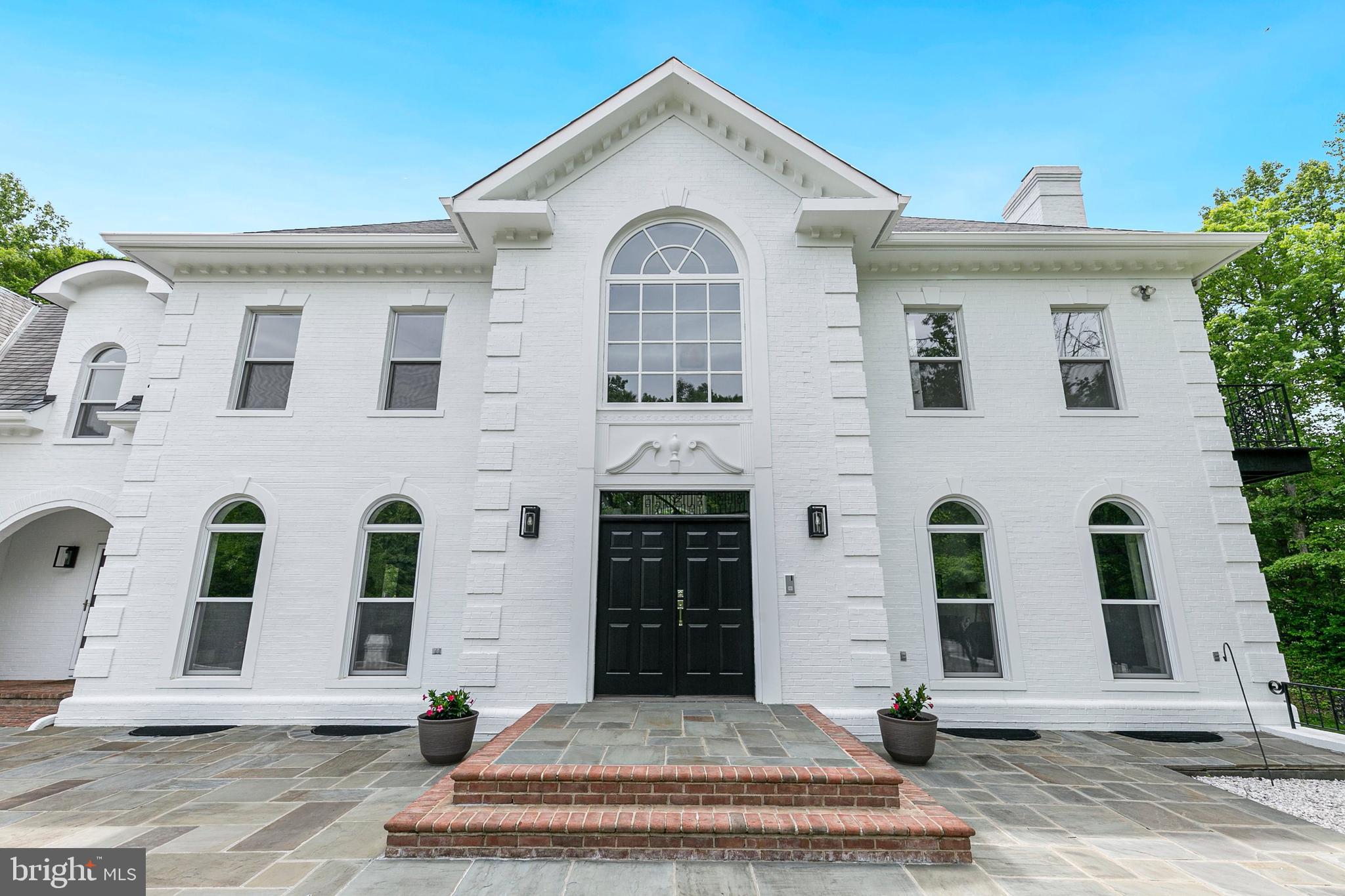 THE PALISADES - Residential