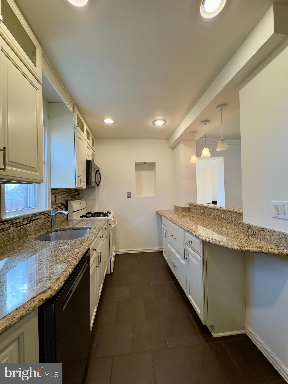 WOODRING - Residential Lease