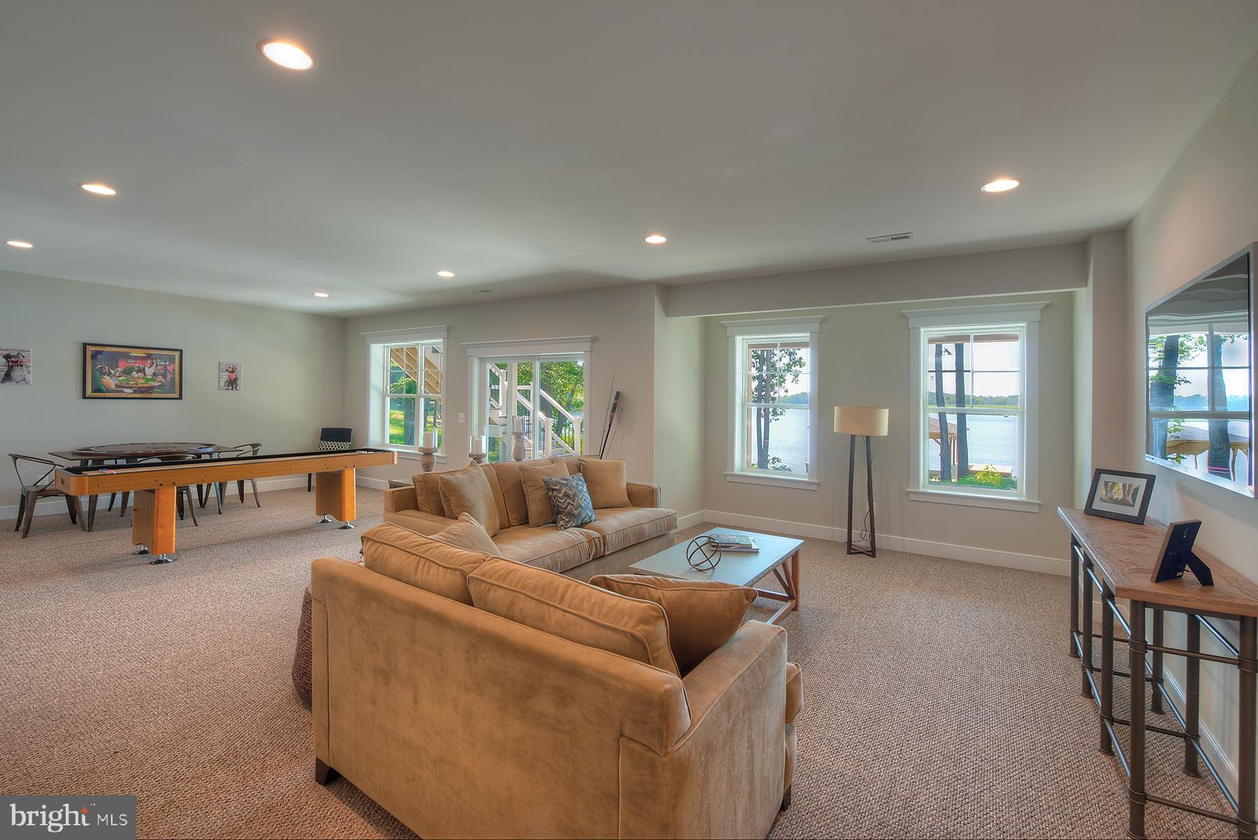 ELK CREEK LANDING - Residential