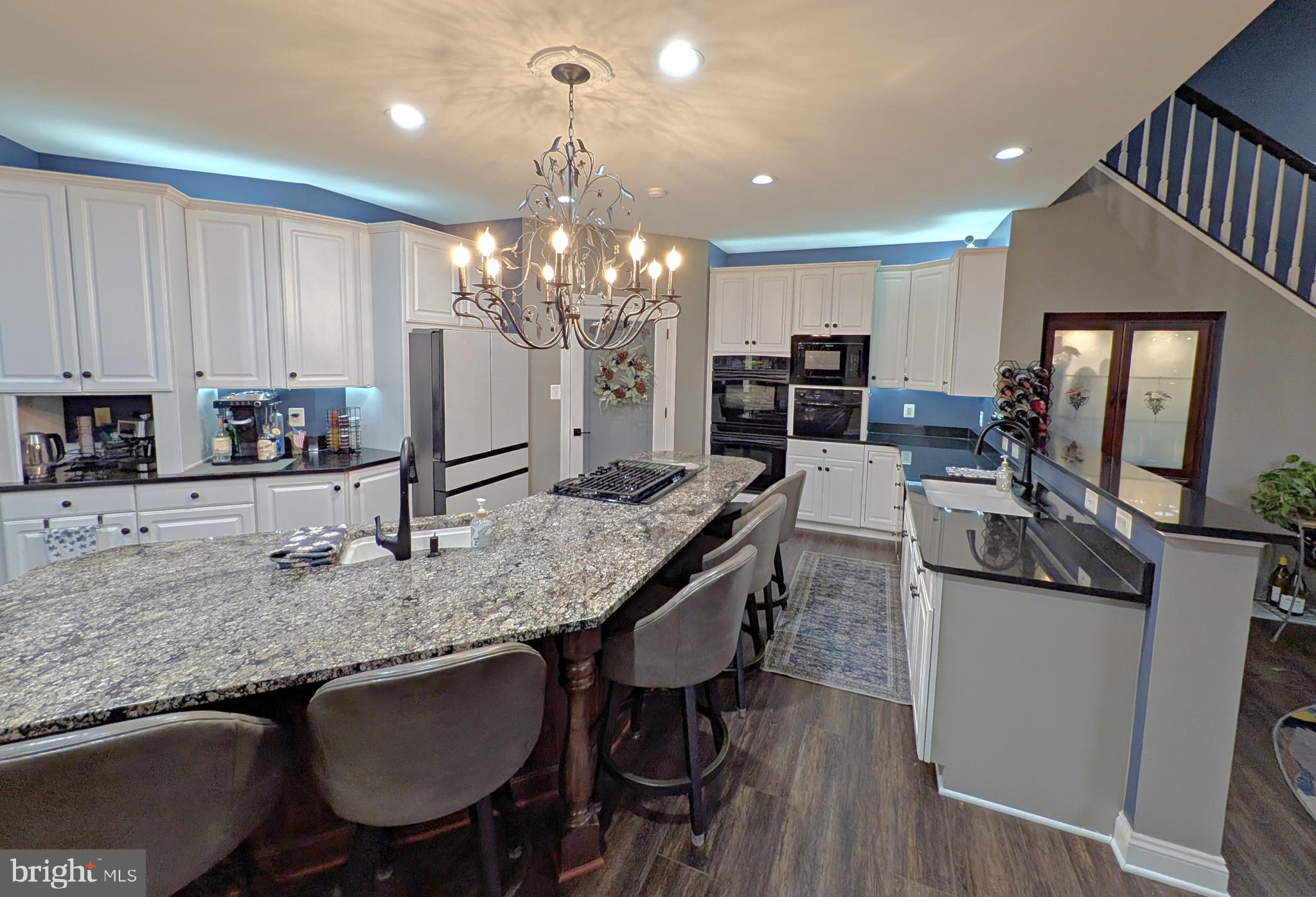 HOLLY HILLS - Residential