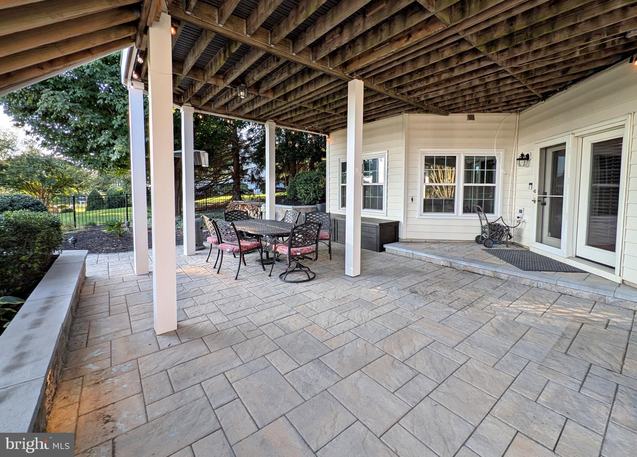 HOLLY HILLS - Residential