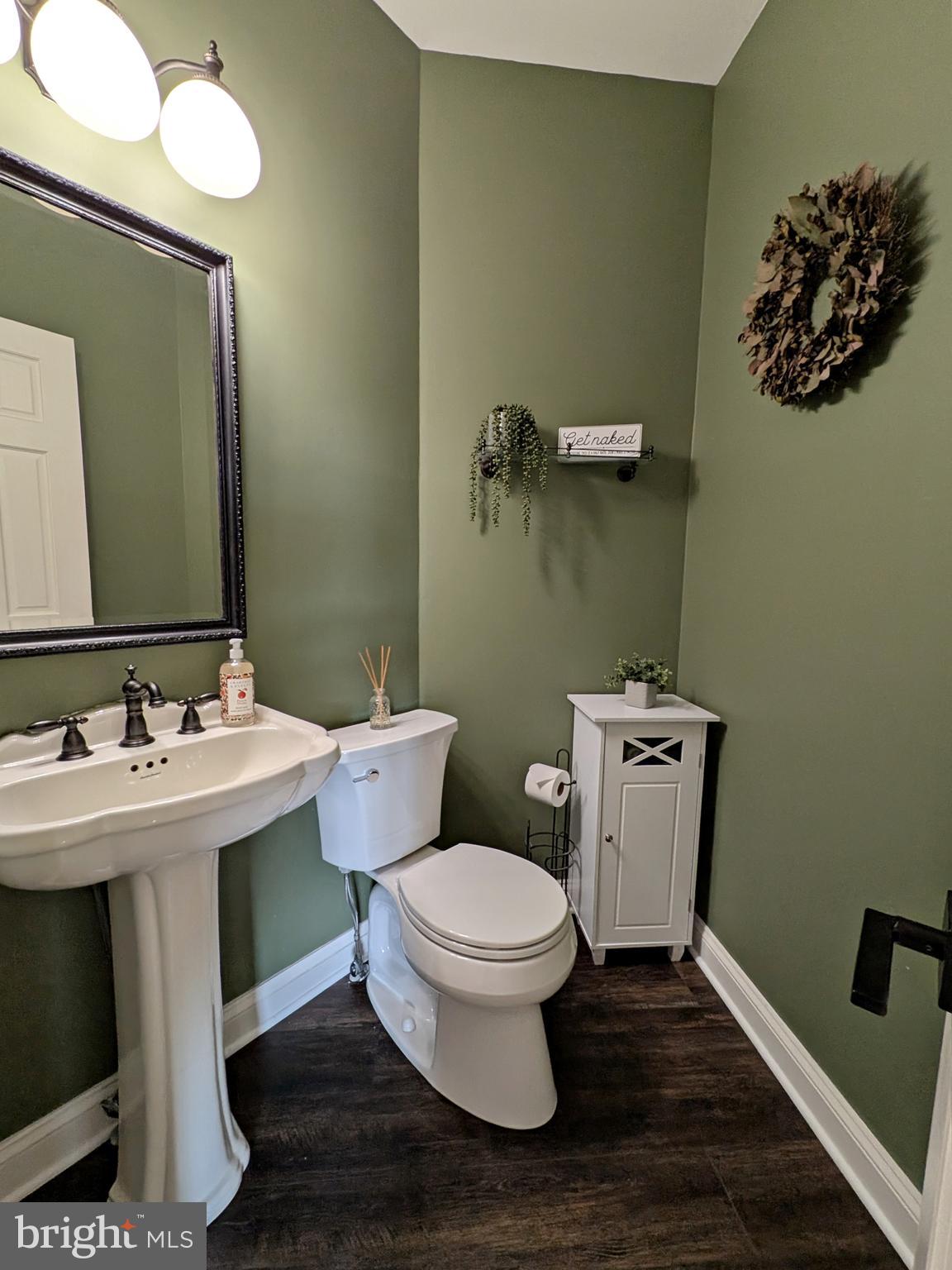 HOLLY HILLS - Residential