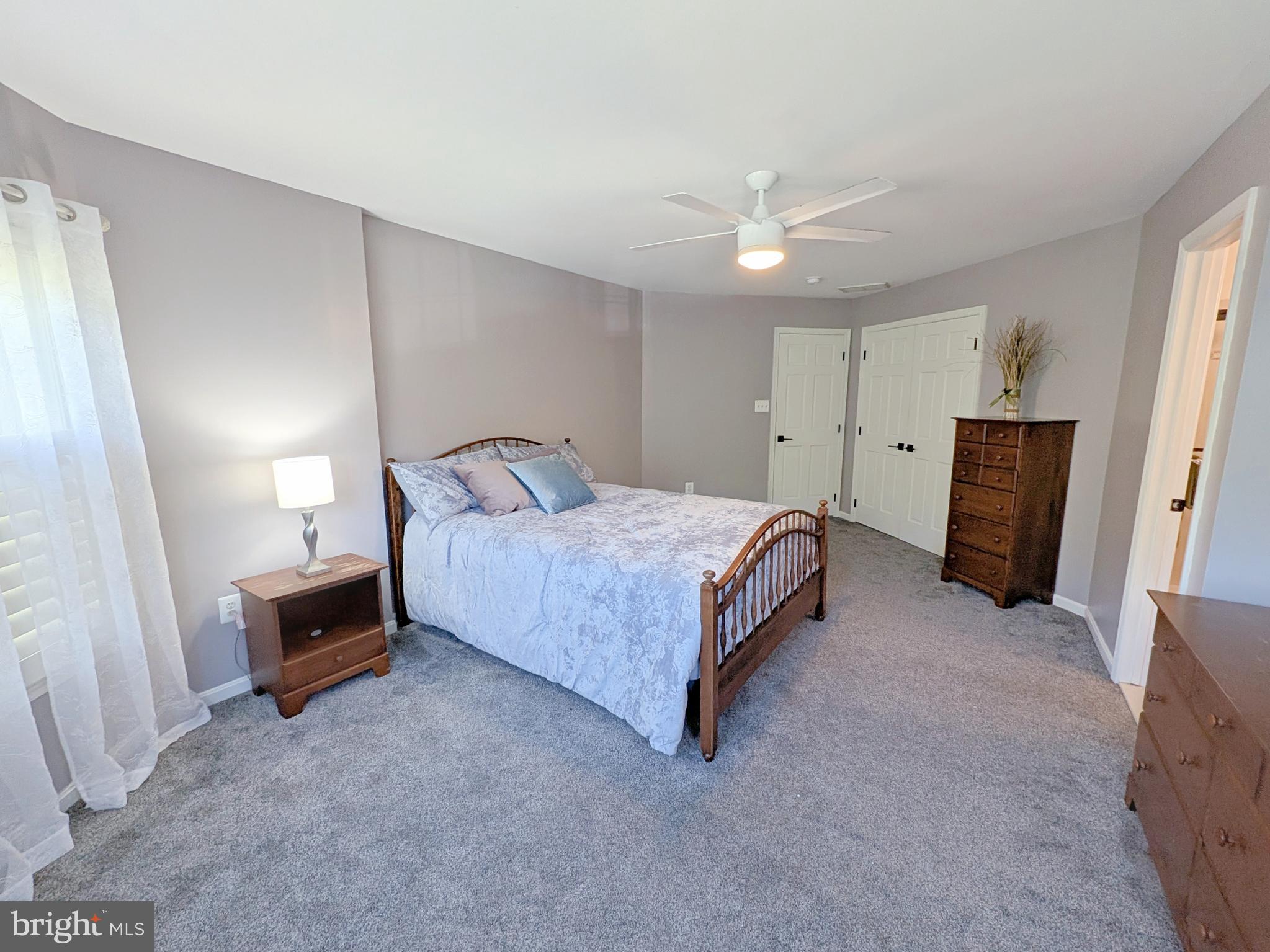 HOLLY HILLS - Residential