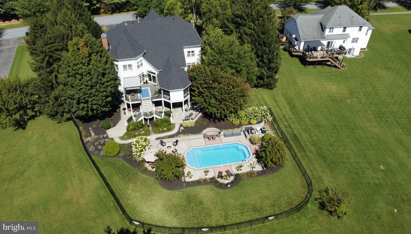 HOLLY HILLS - Residential