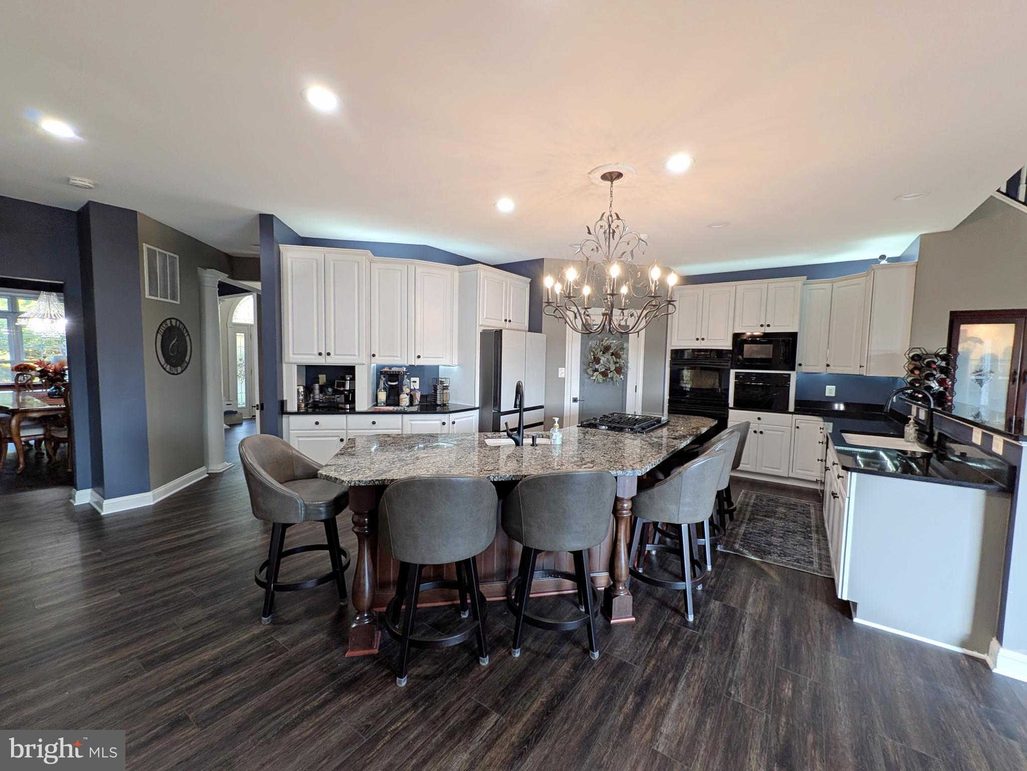 HOLLY HILLS - Residential