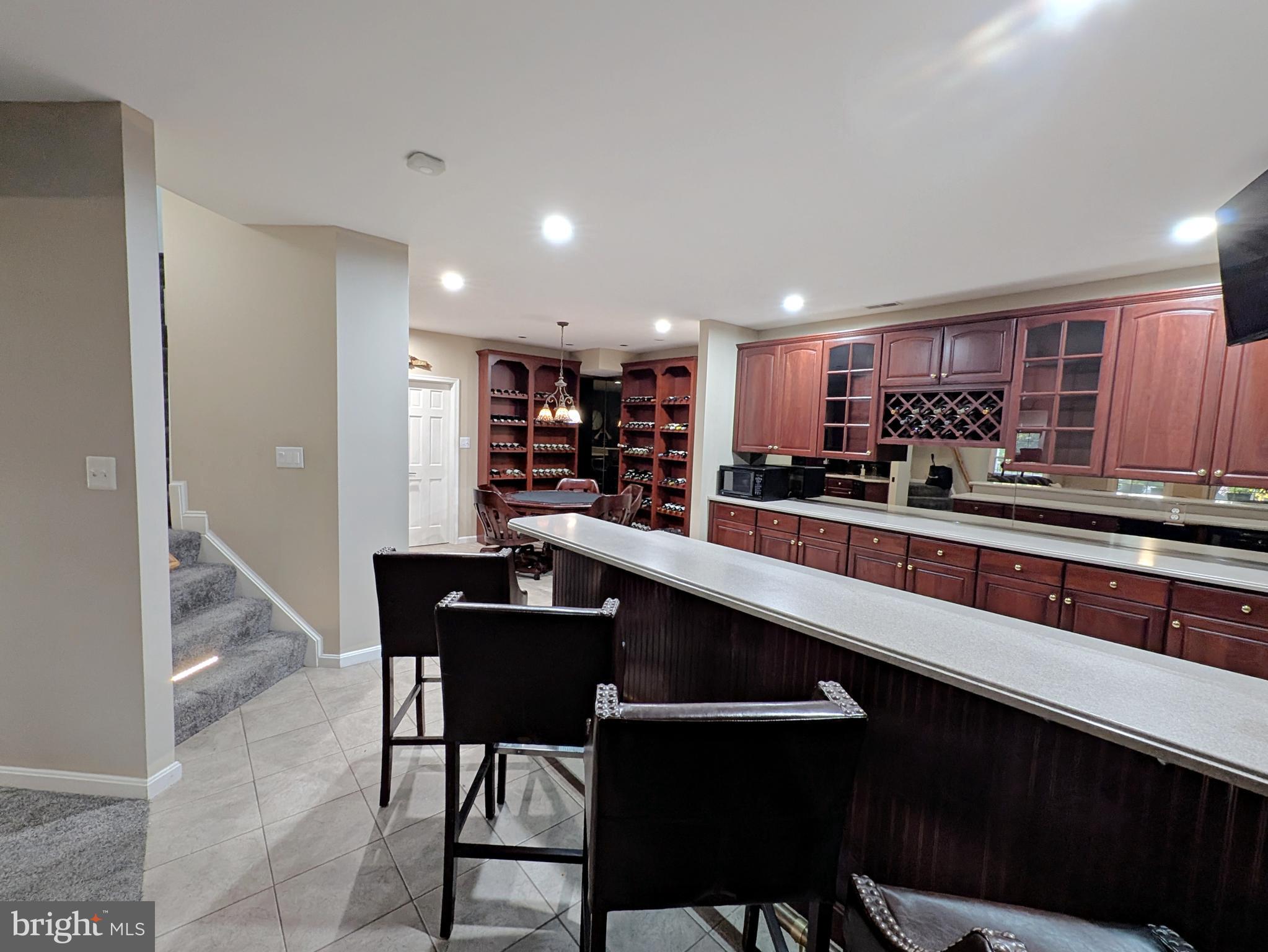 HOLLY HILLS - Residential