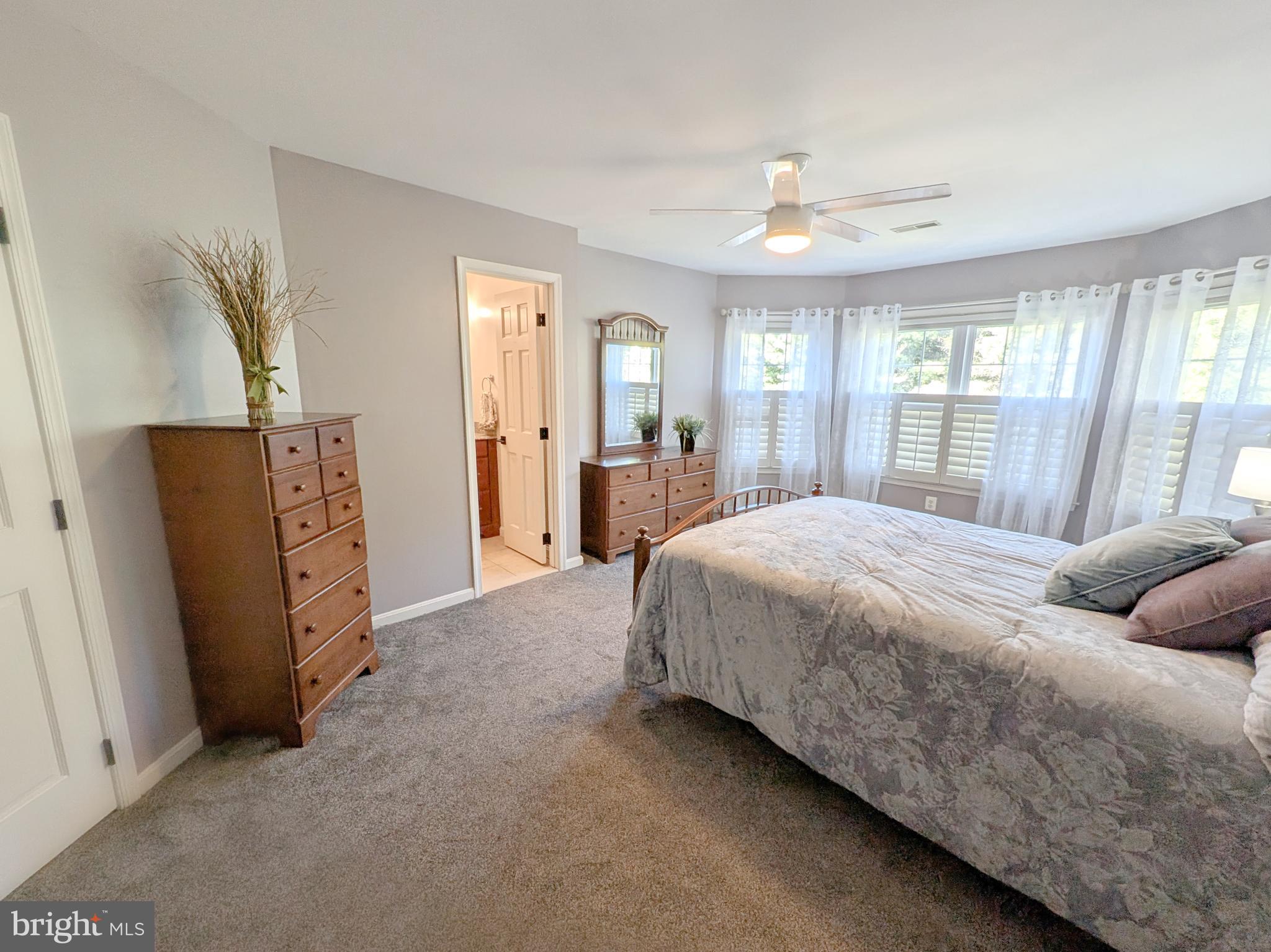 HOLLY HILLS - Residential