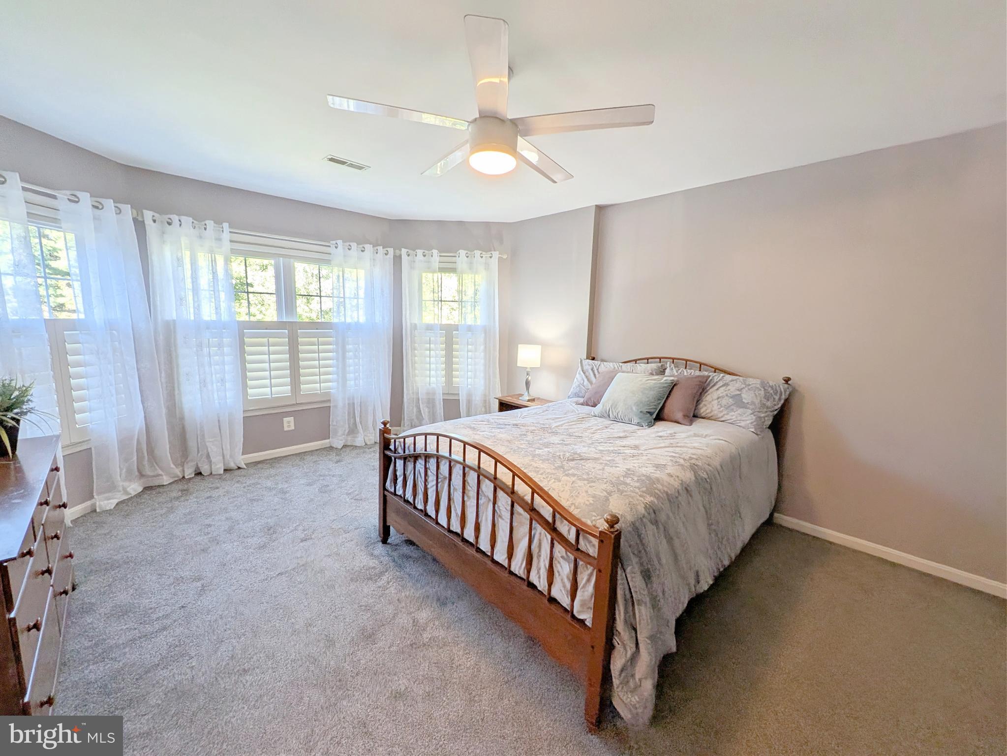 HOLLY HILLS - Residential