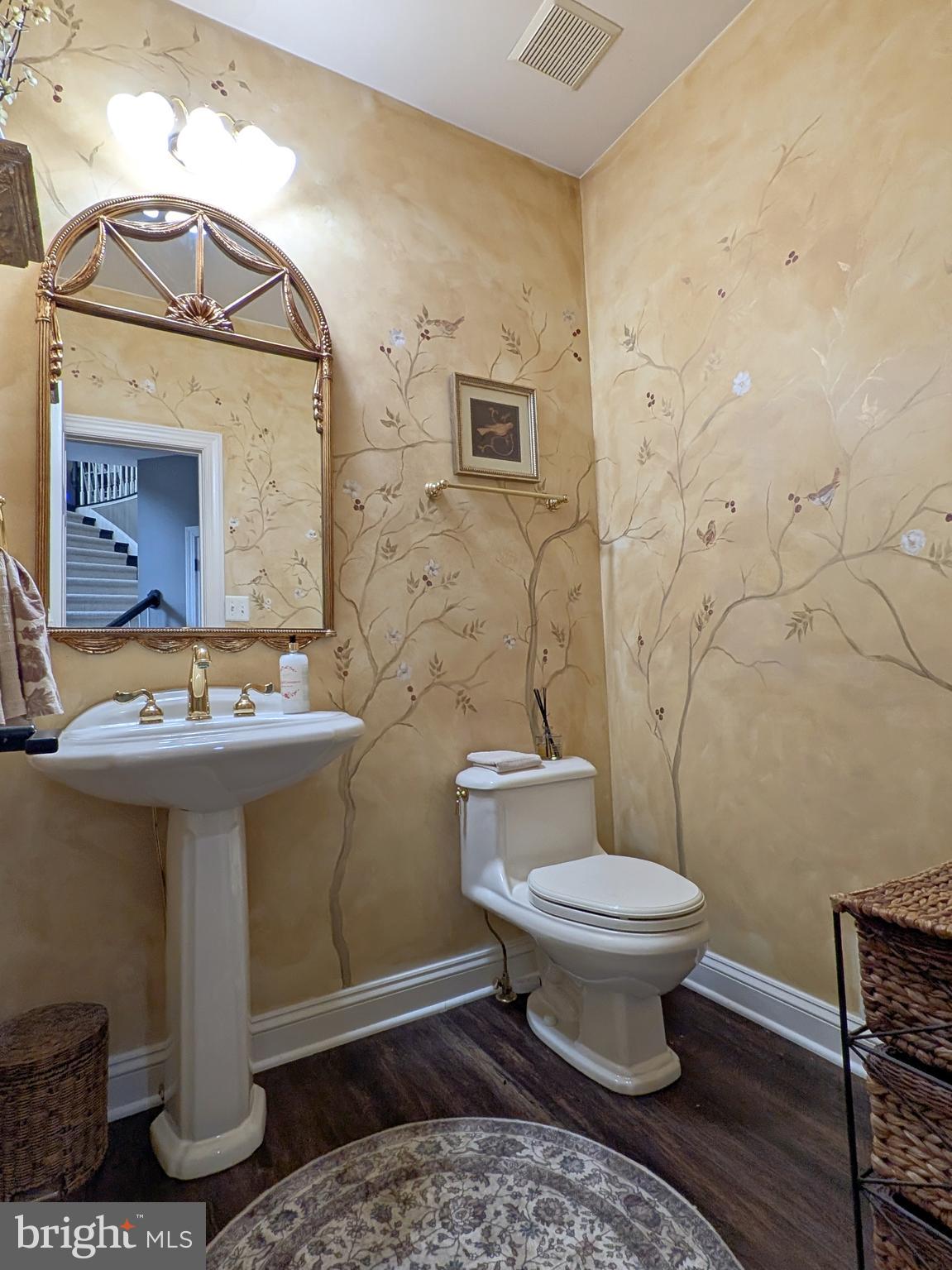 HOLLY HILLS - Residential