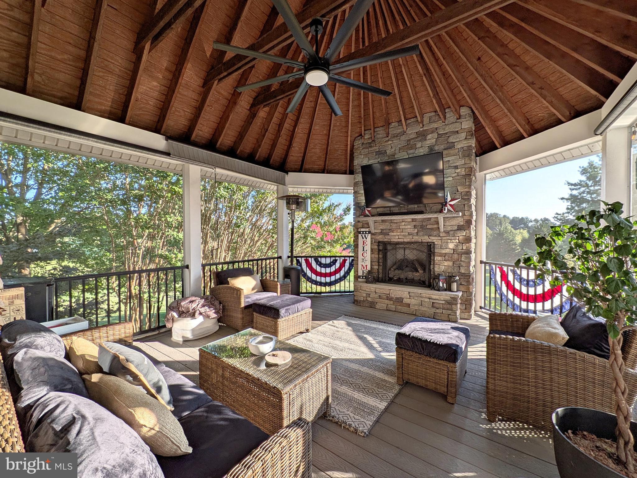 9911 RITCHIE DRIVE