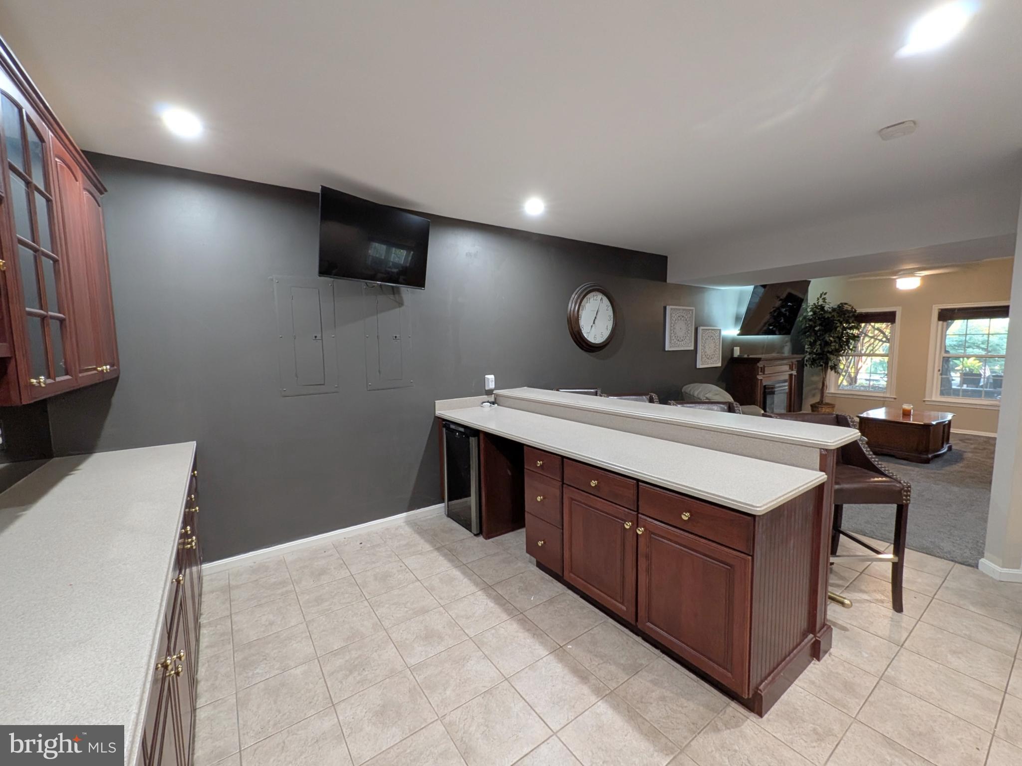 HOLLY HILLS - Residential