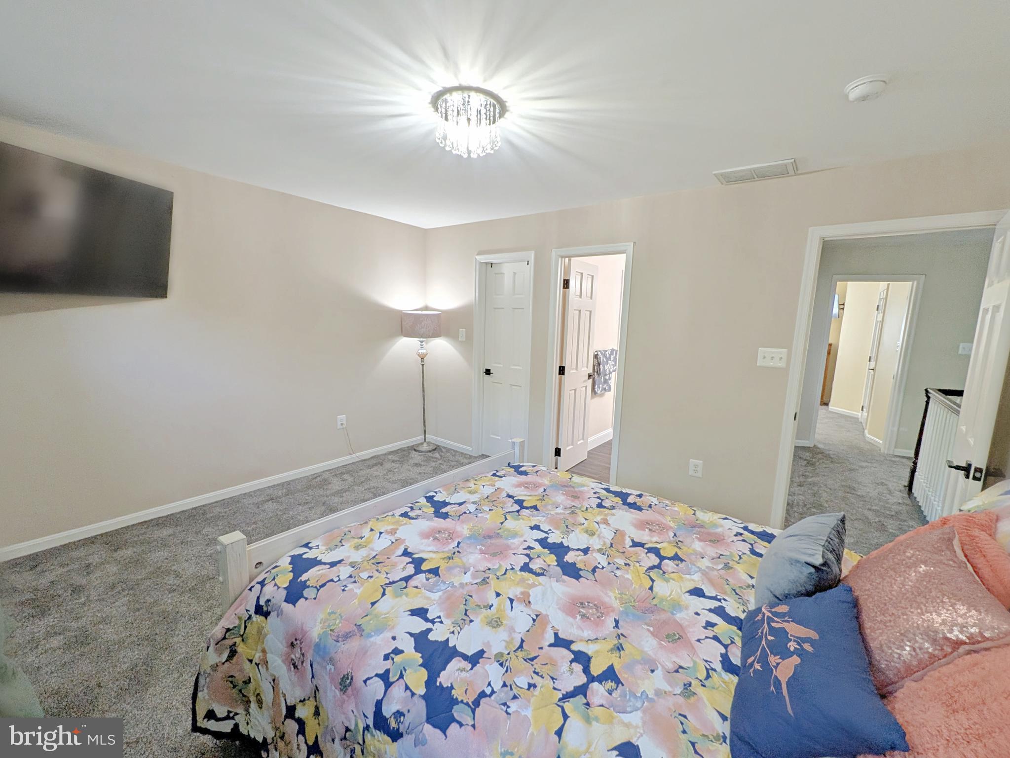 HOLLY HILLS - Residential