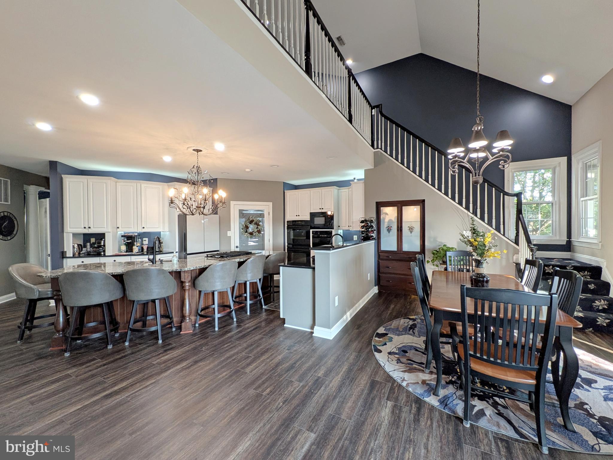 9911 RITCHIE DRIVE