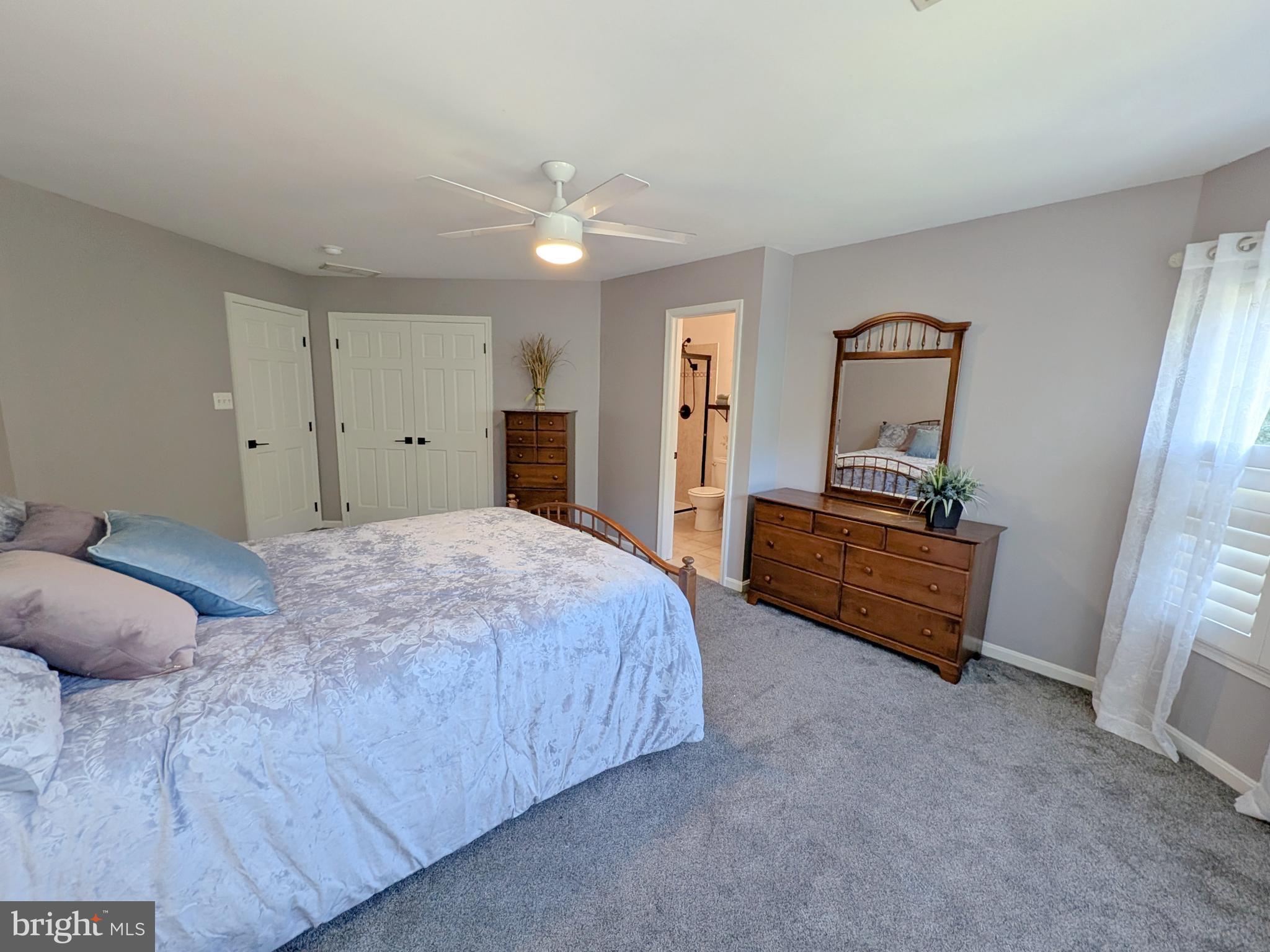 HOLLY HILLS - Residential