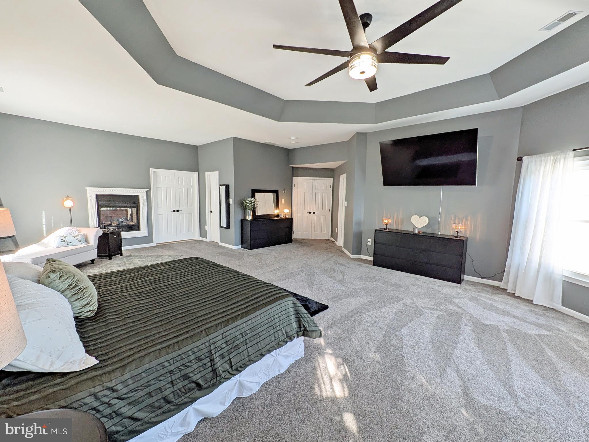 9911 RITCHIE DRIVE