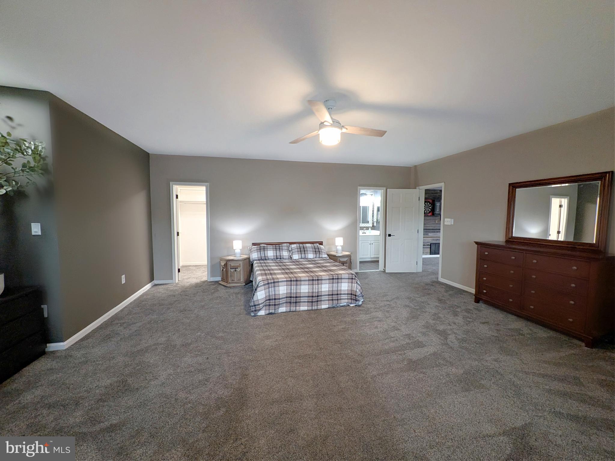 HOLLY HILLS - Residential