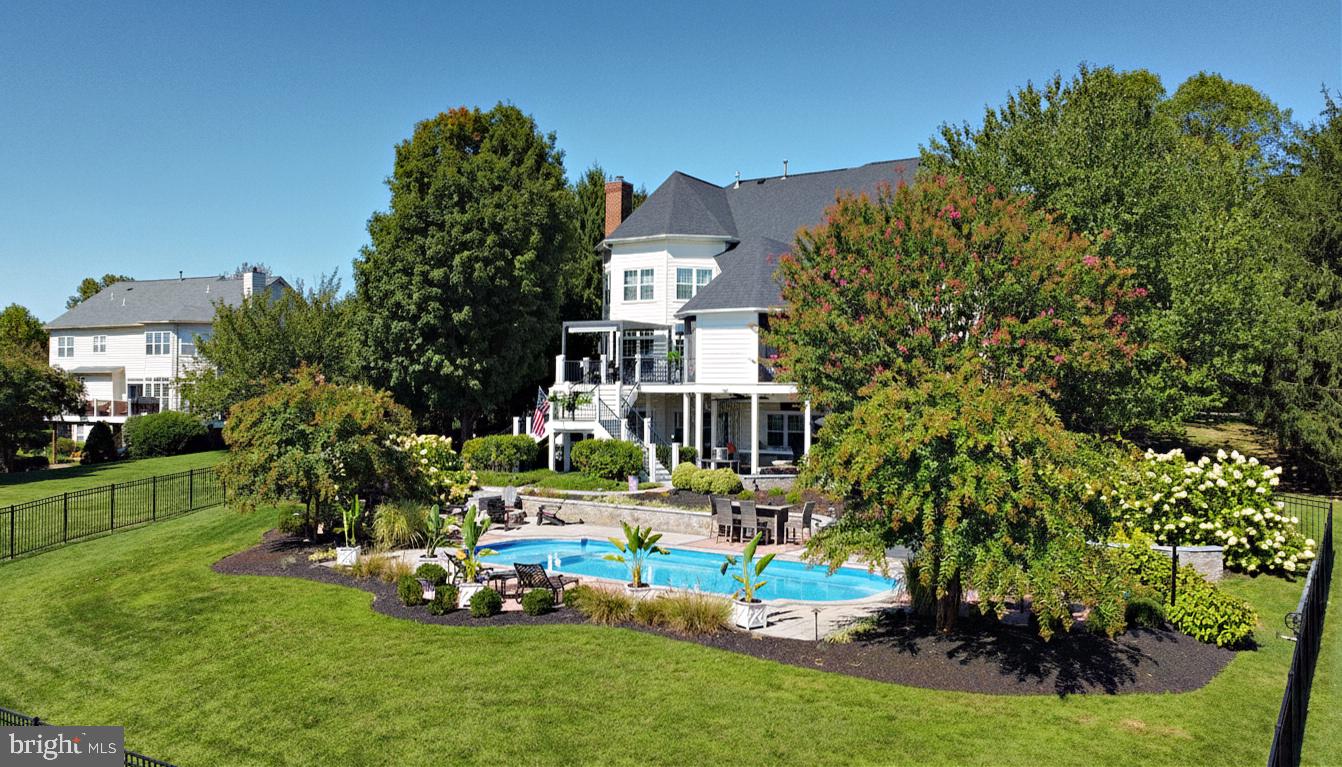 HOLLY HILLS - Residential