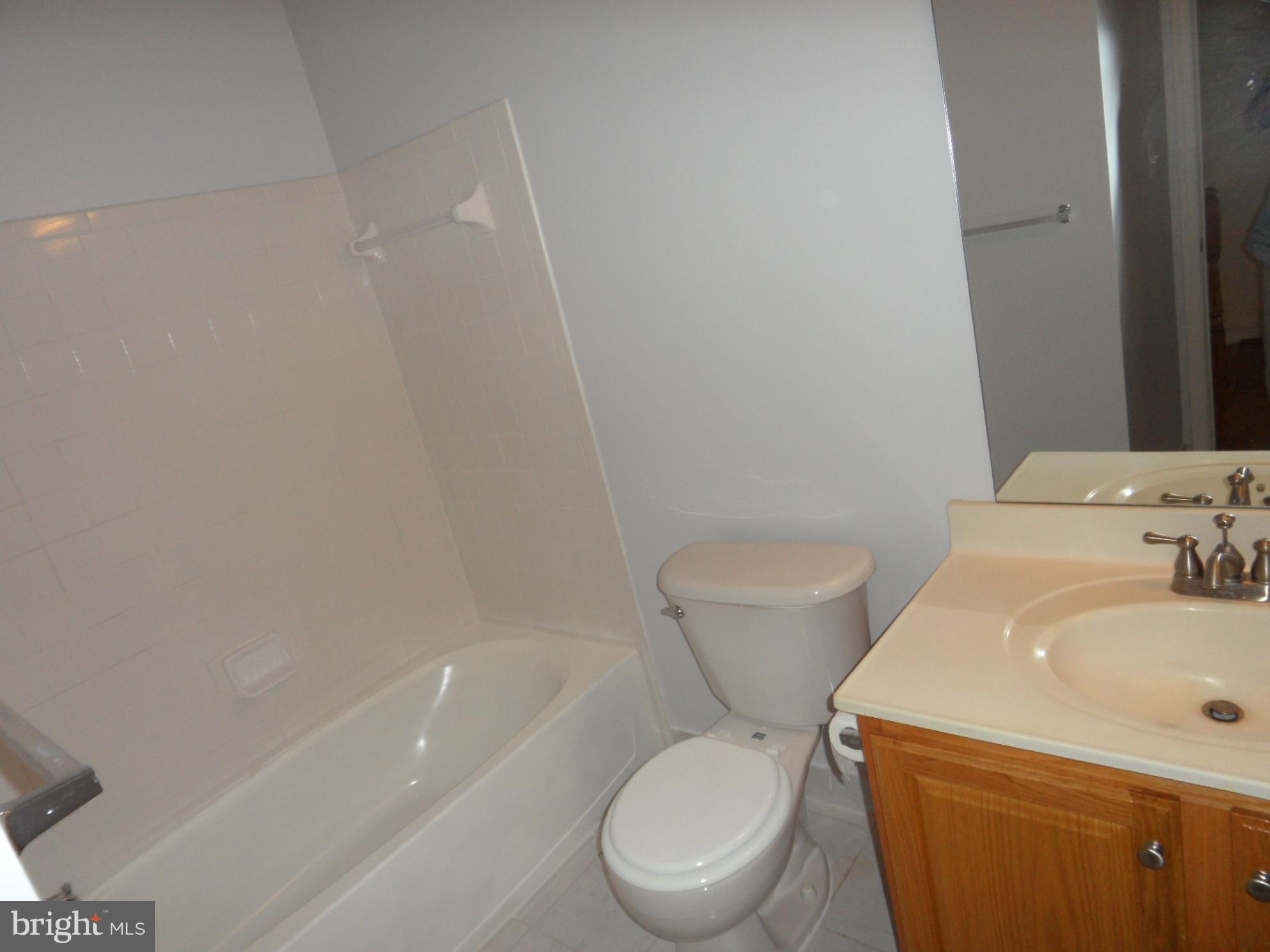 KINGSBROOKE - Residential Lease