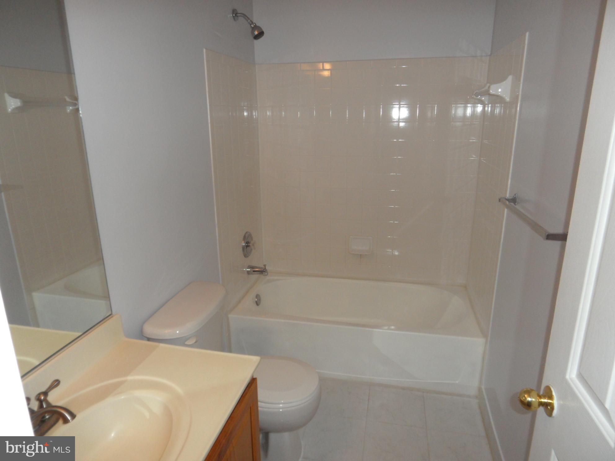 KINGSBROOKE - Residential Lease