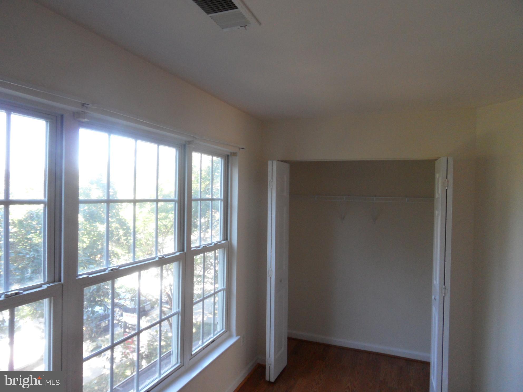 KINGSBROOKE - Residential Lease