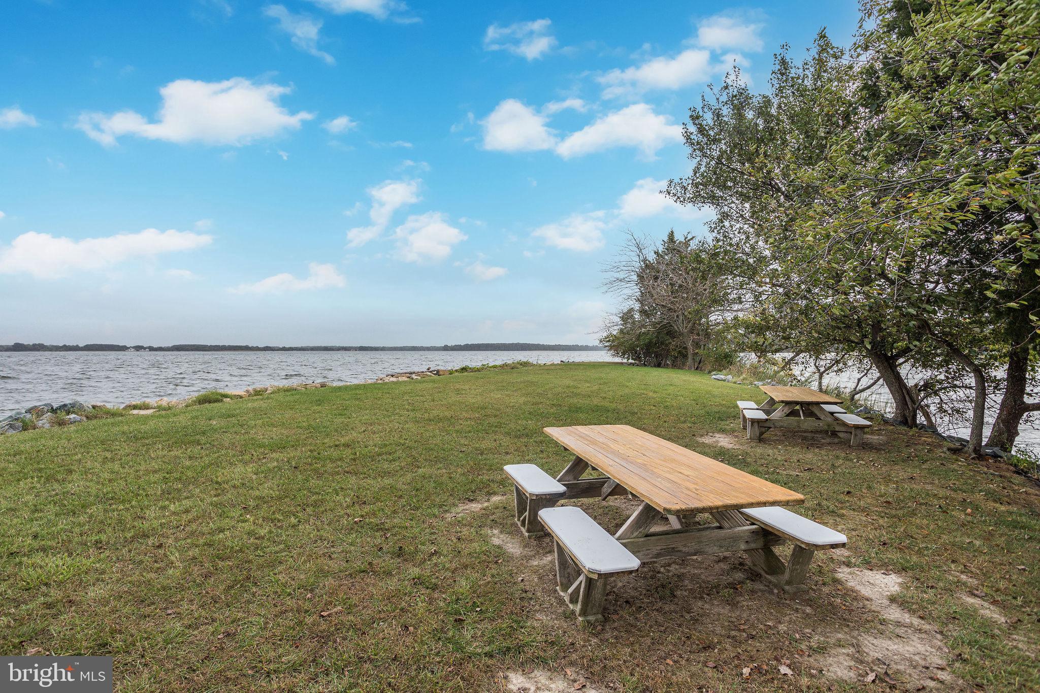 RIO VISTA - Residential