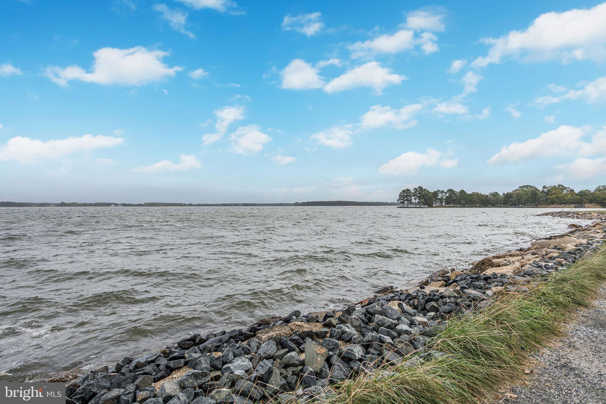 RIO VISTA - Residential