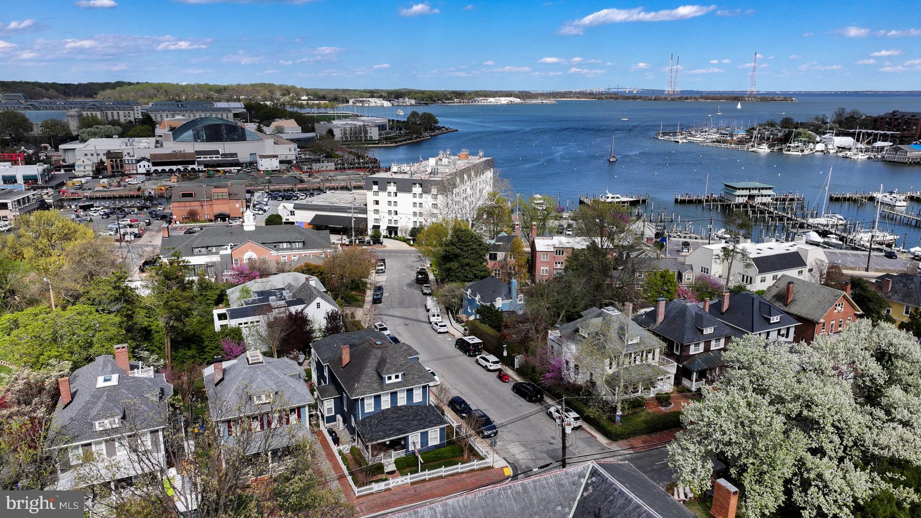 HISTORIC DISTRICT - Residential