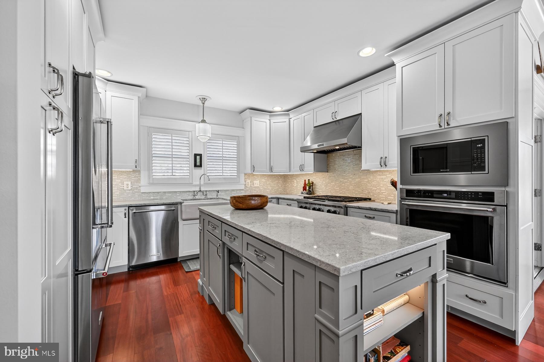 HISTORIC DISTRICT - Residential