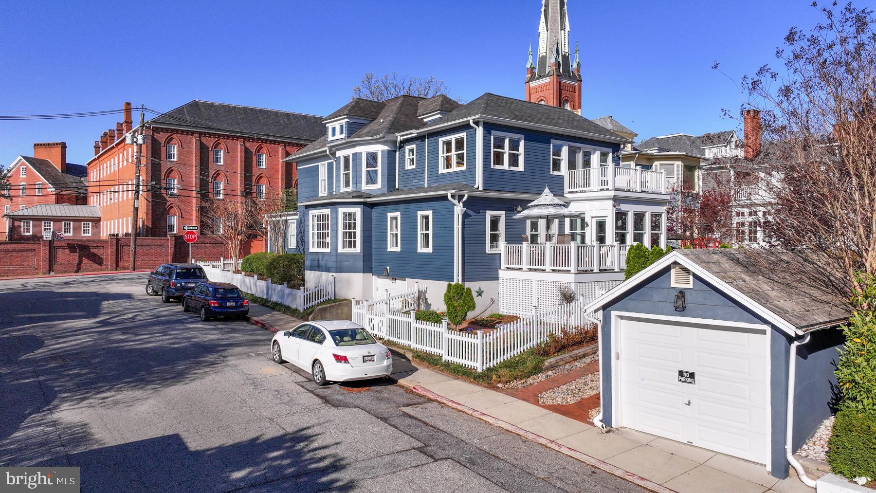 HISTORIC DISTRICT - Residential