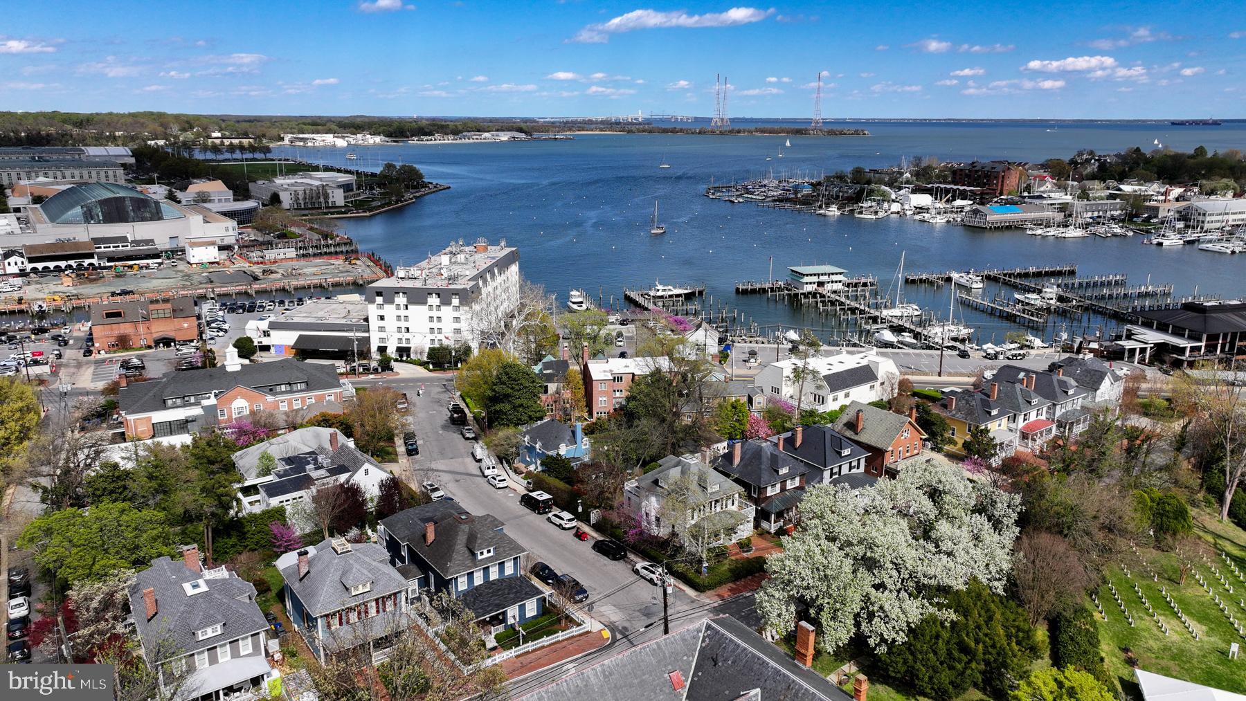 HISTORIC DISTRICT - Residential