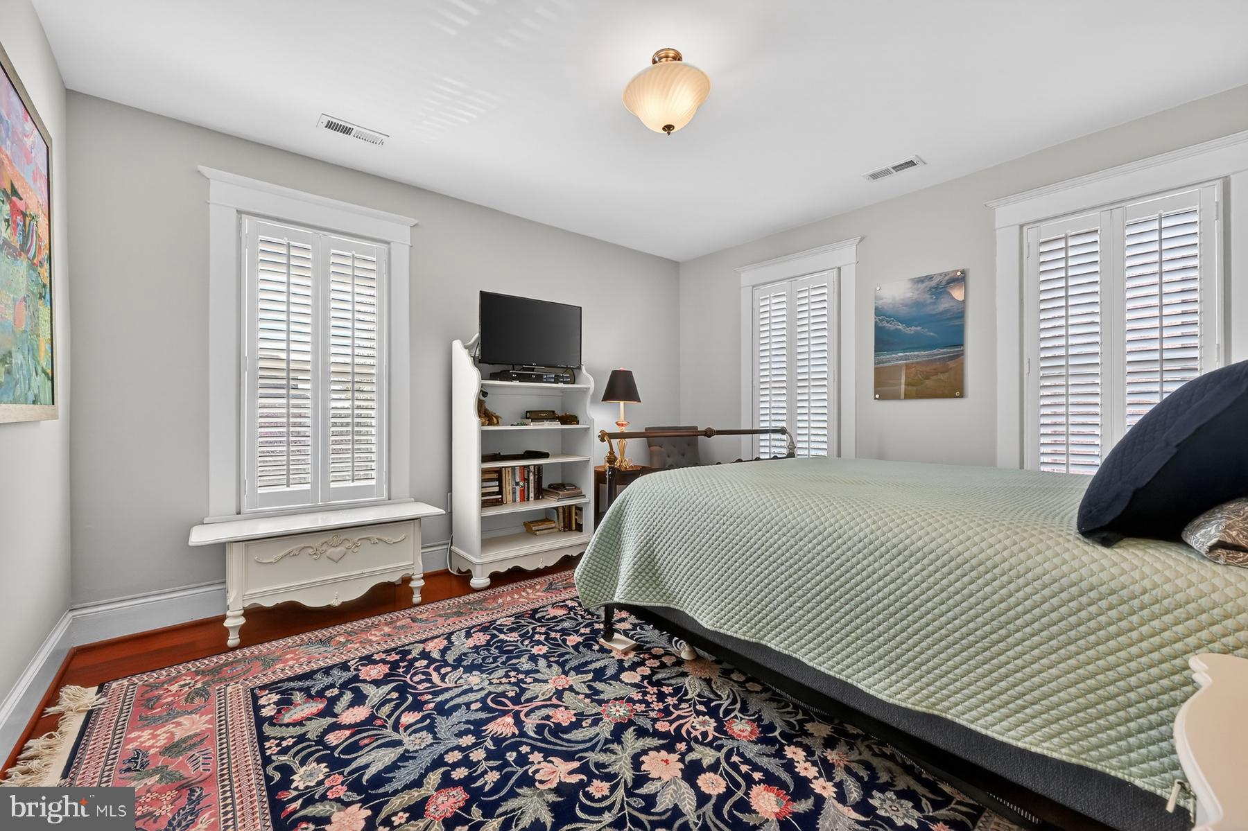 HISTORIC DISTRICT - Residential