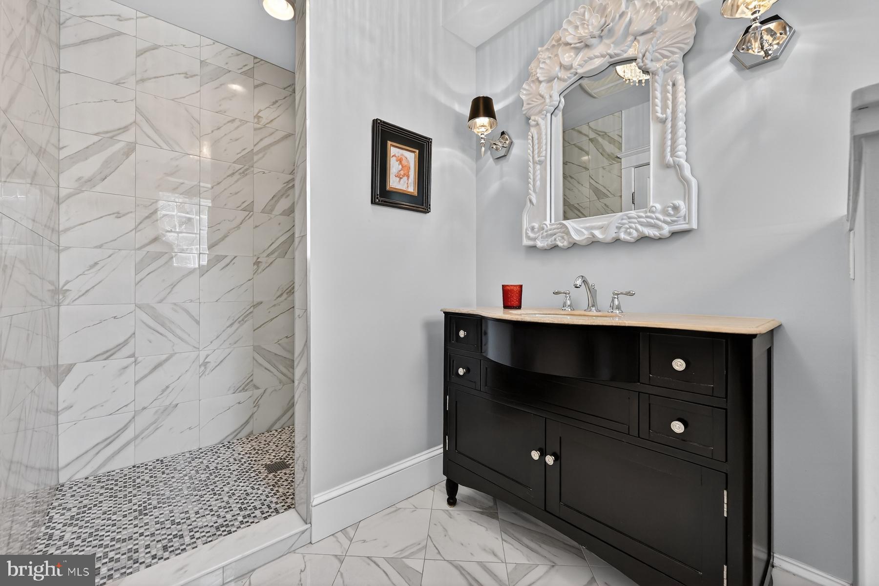 HISTORIC DISTRICT - Residential