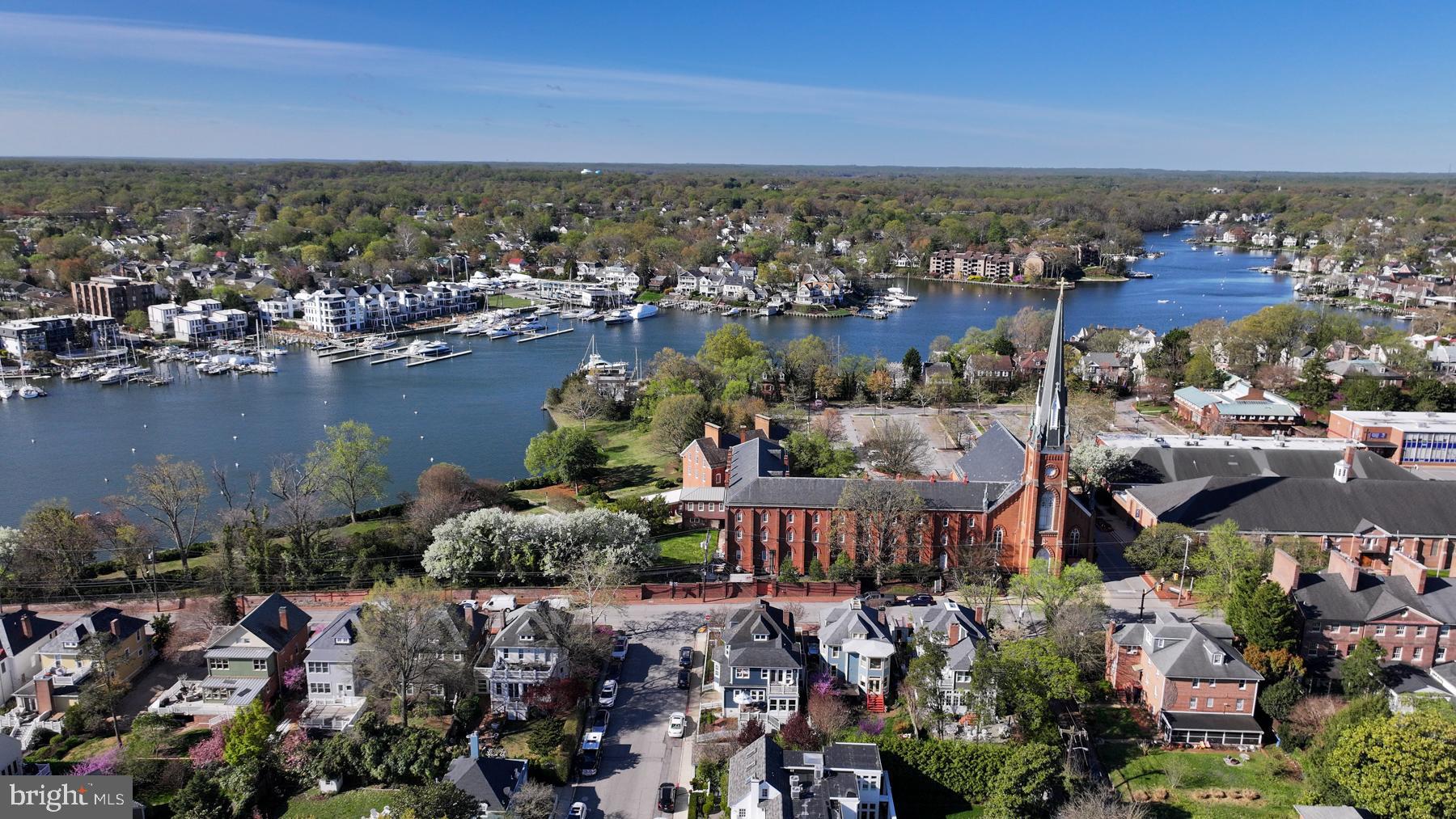 HISTORIC DISTRICT - Residential