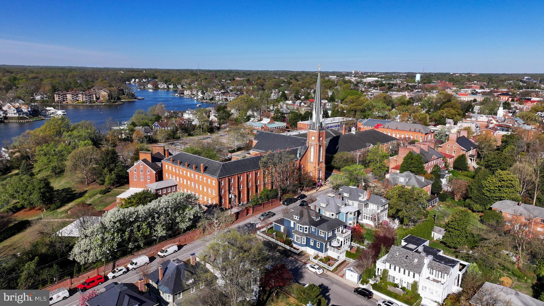 HISTORIC DISTRICT - Residential