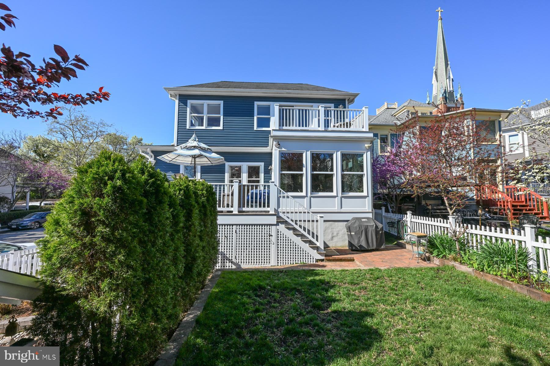 HISTORIC DISTRICT - Residential