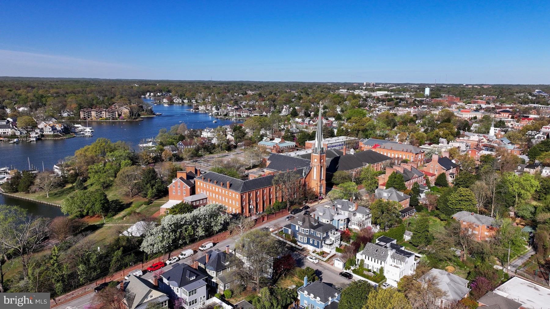 HISTORIC DISTRICT - Residential