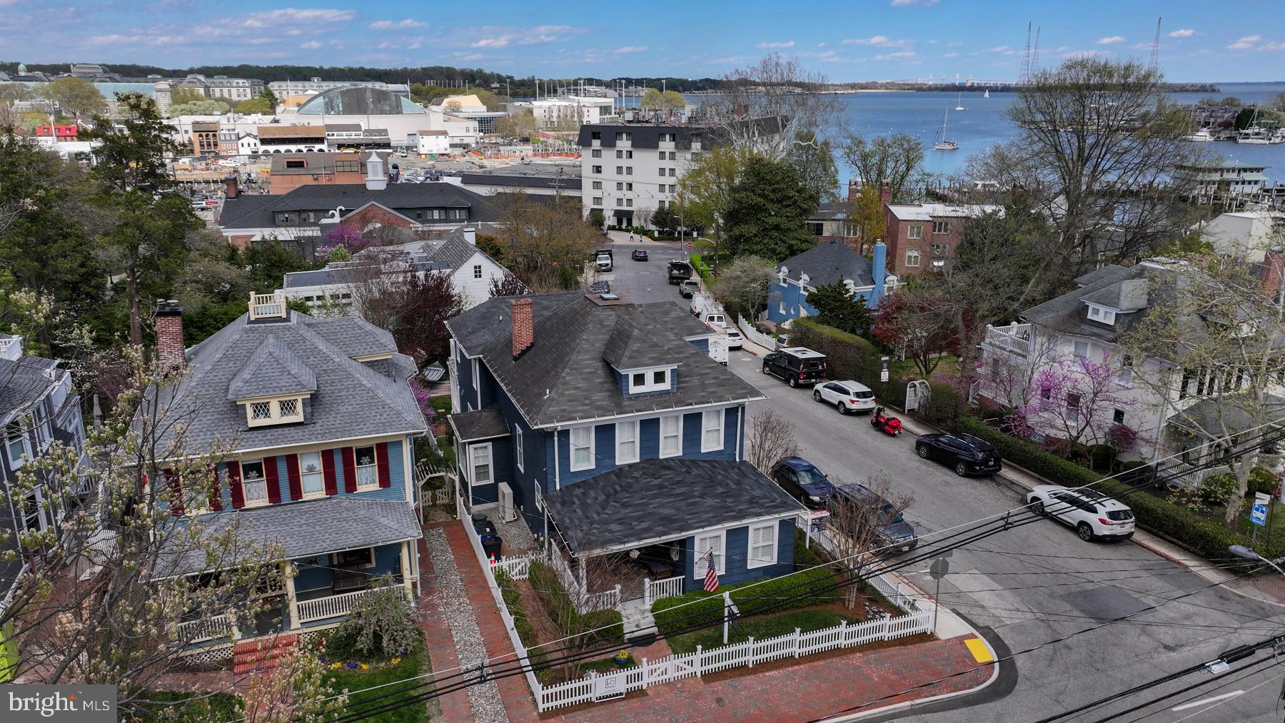 HISTORIC DISTRICT - Residential