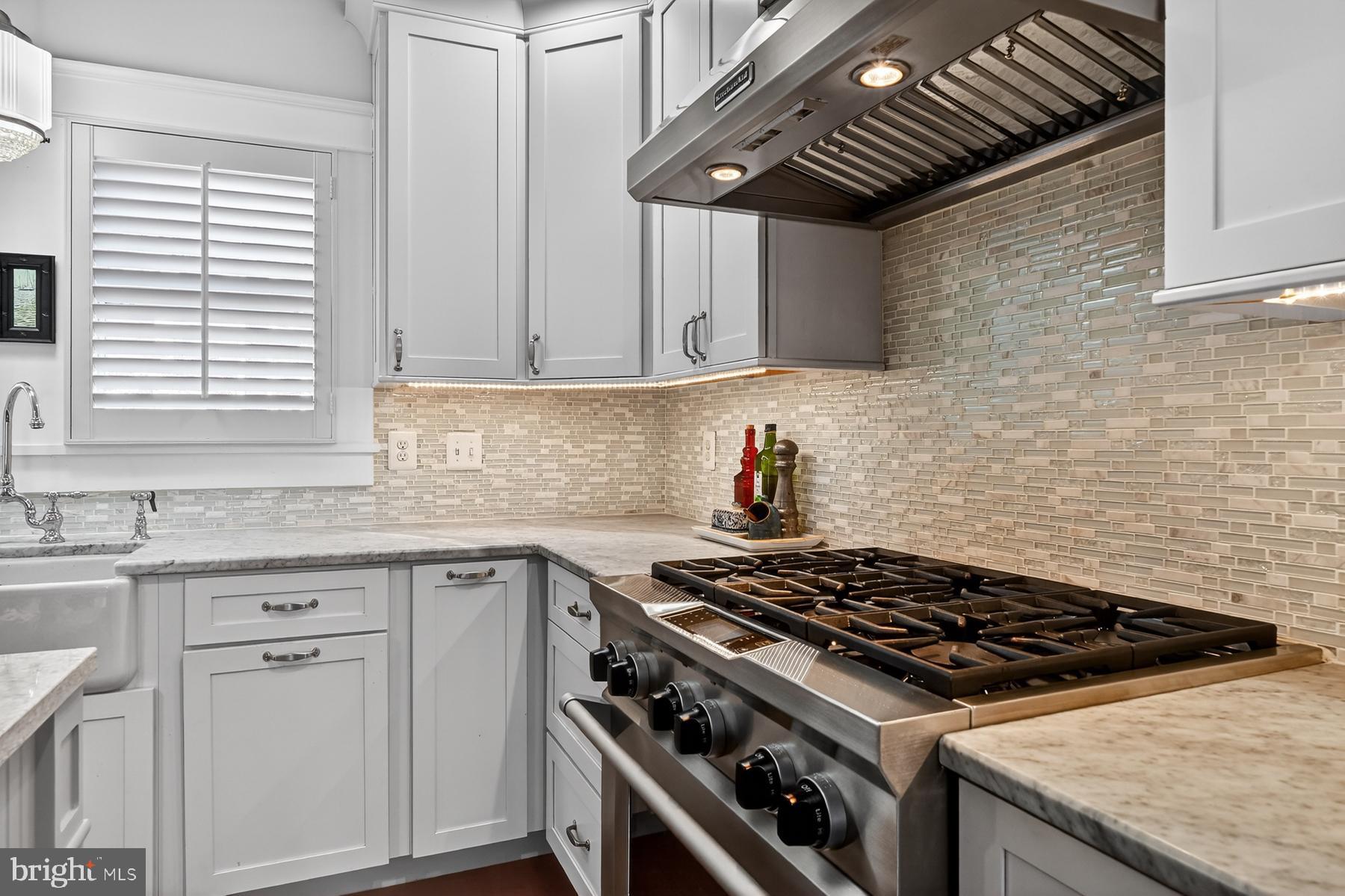 HISTORIC DISTRICT - Residential