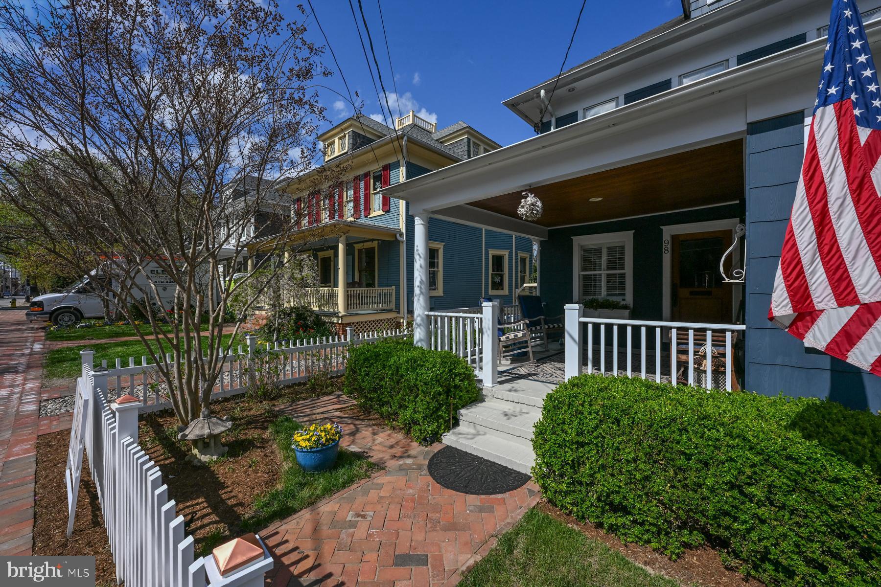 HISTORIC DISTRICT - Residential