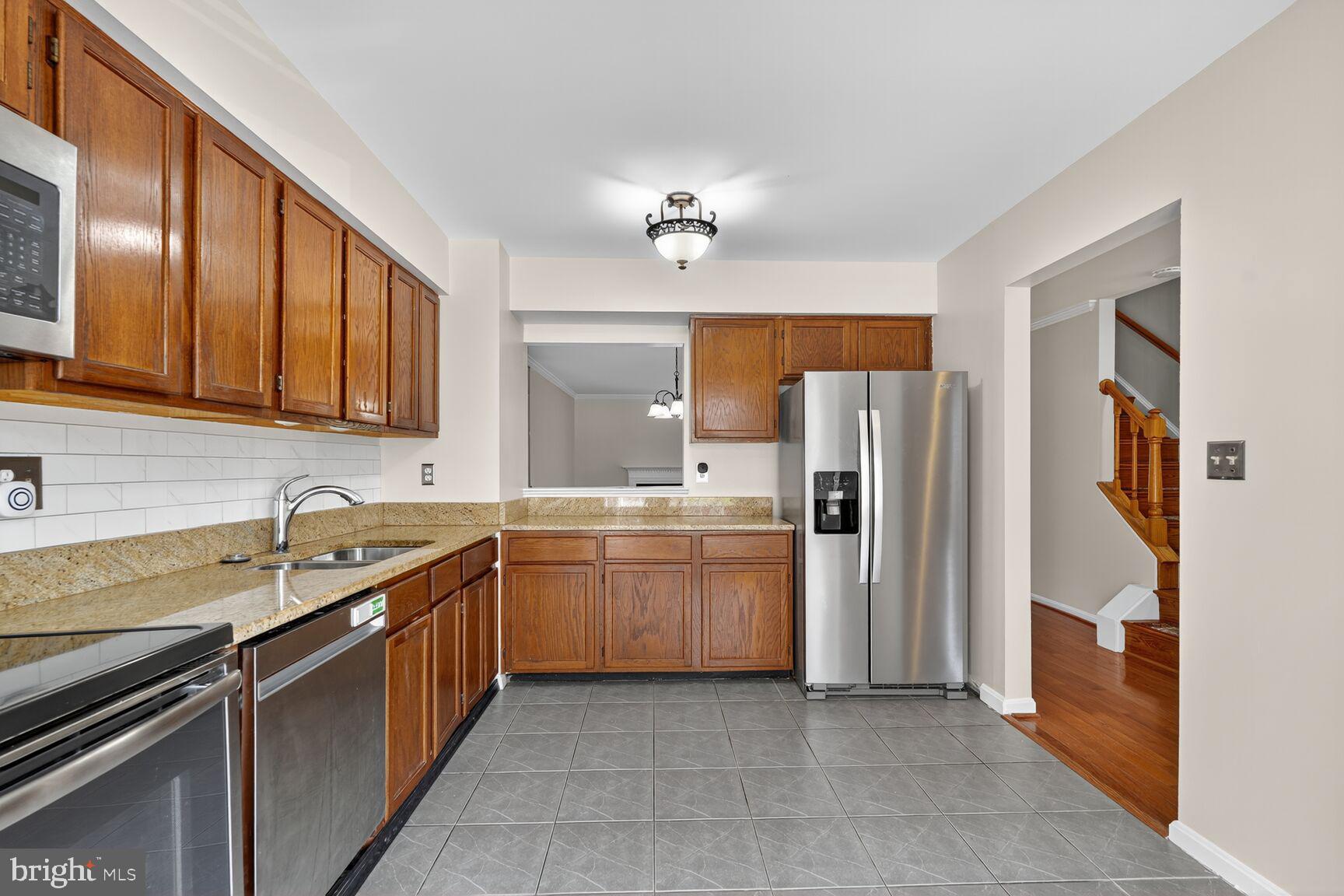 RUNNYMEADE - Residential Lease